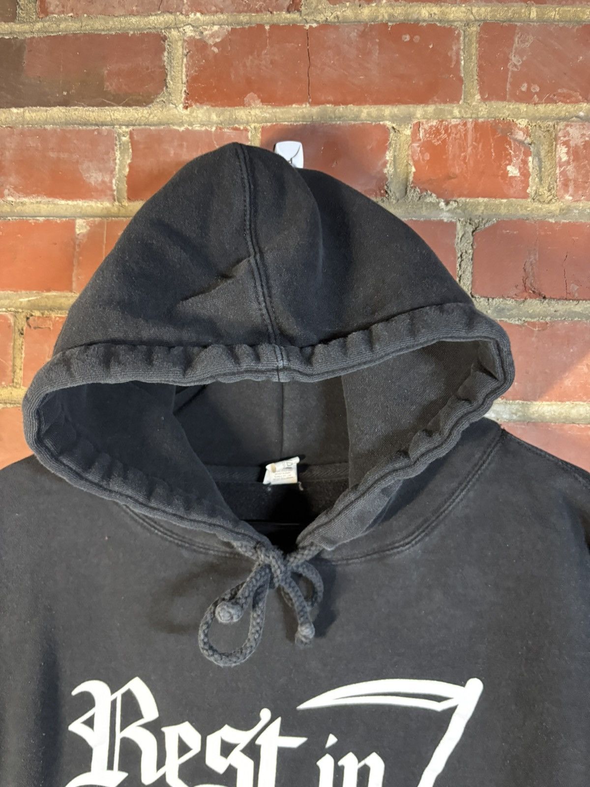Other Rest In Pieces Hoodie Richmond Virginia Pullover Sz L Size US L / EU 52-54 / 3 - 3 Thumbnail