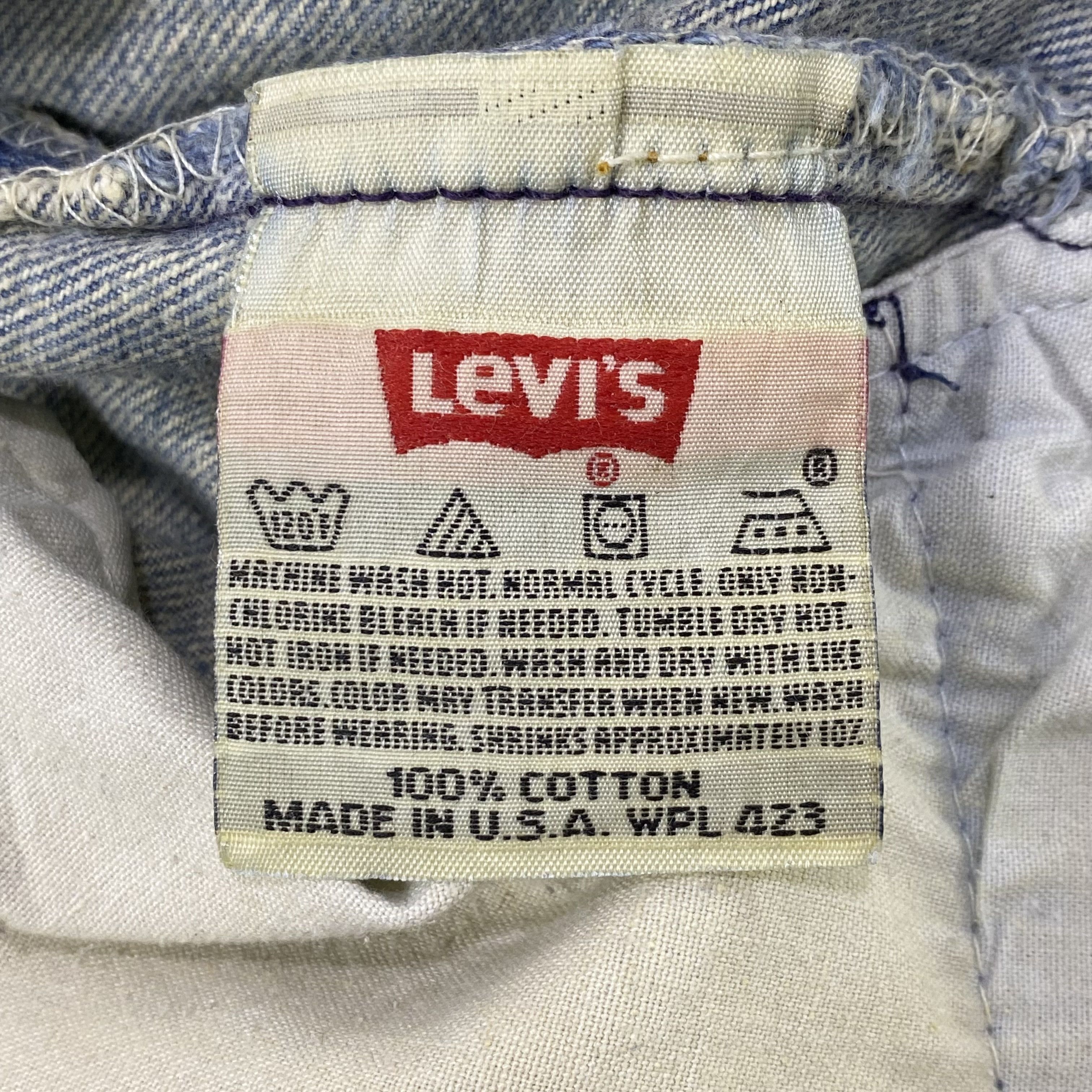 Vintage Levi's 501 Blue Wash Distressed Jeans-J1159