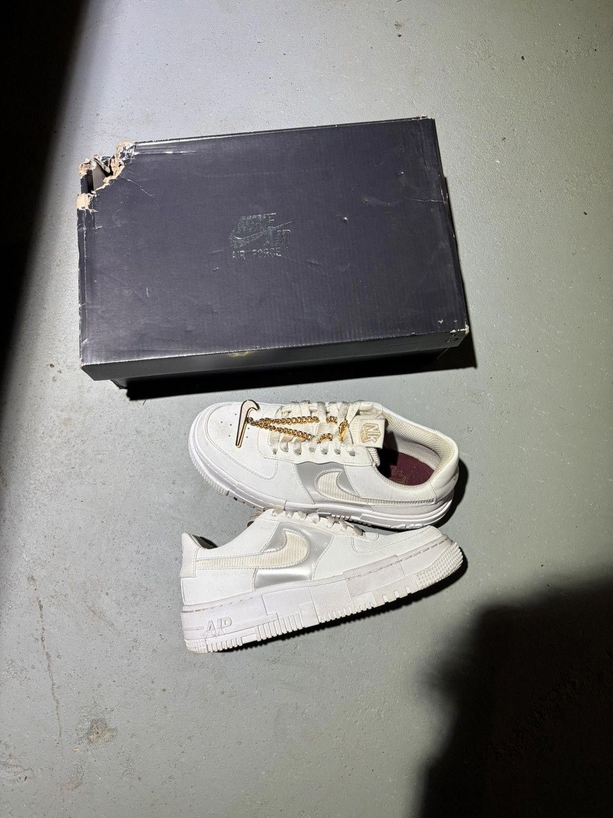 Nike Nike Air Force 1 Low Pixel “Summit White” (Women’s) Size US 6 / IT 36 - 2 Thumbnail