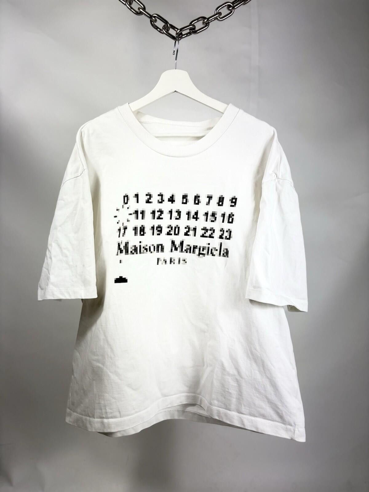 Maison Margiela MAISON MARGIELA 10 PIXEL LOGO TEE | Grailed