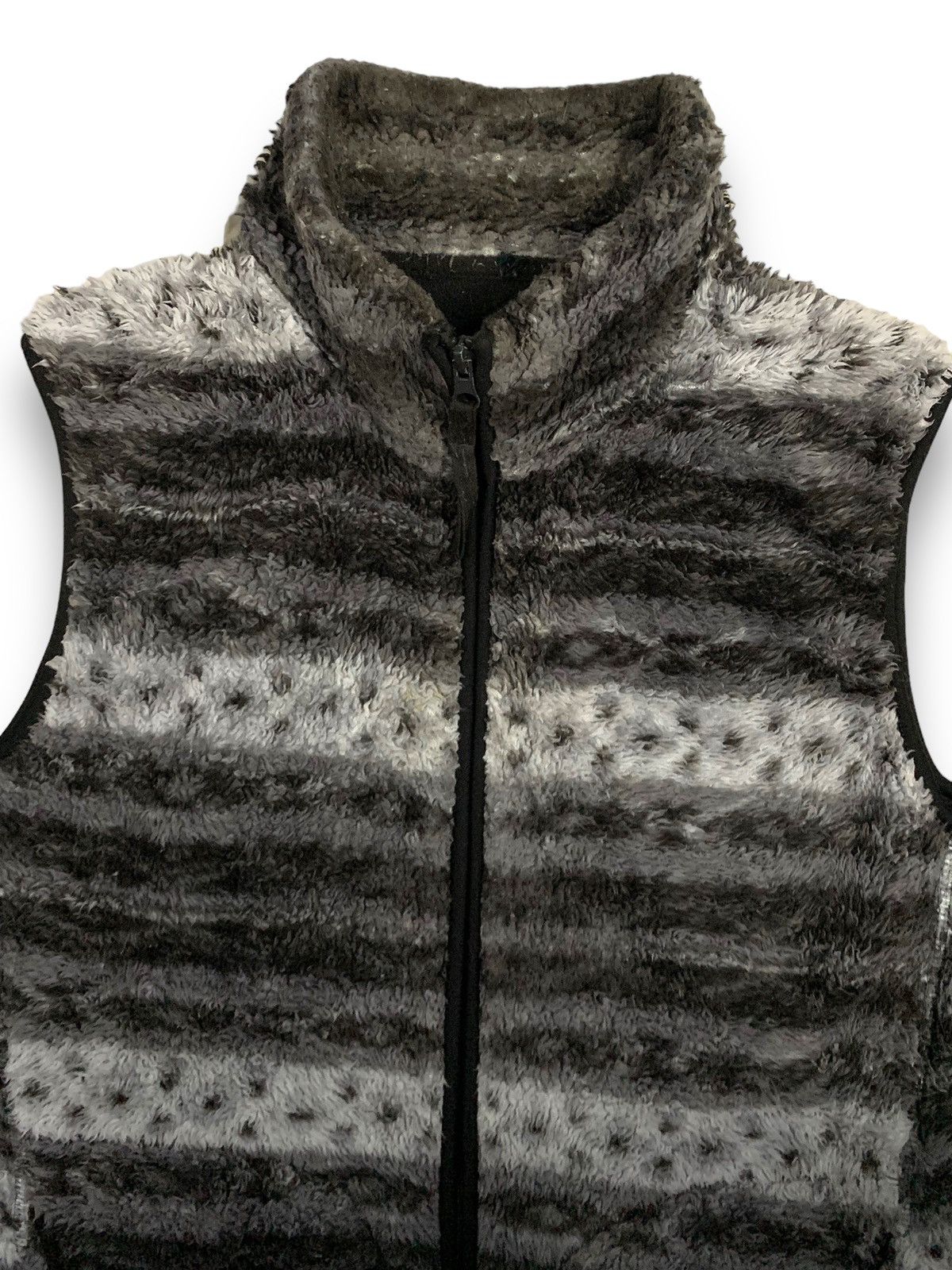 Japanese Brand Japanese Brand Shiny Ripple Navajo Fleece Vest Size US M / EU 48-50 / 2 - 6 Thumbnail