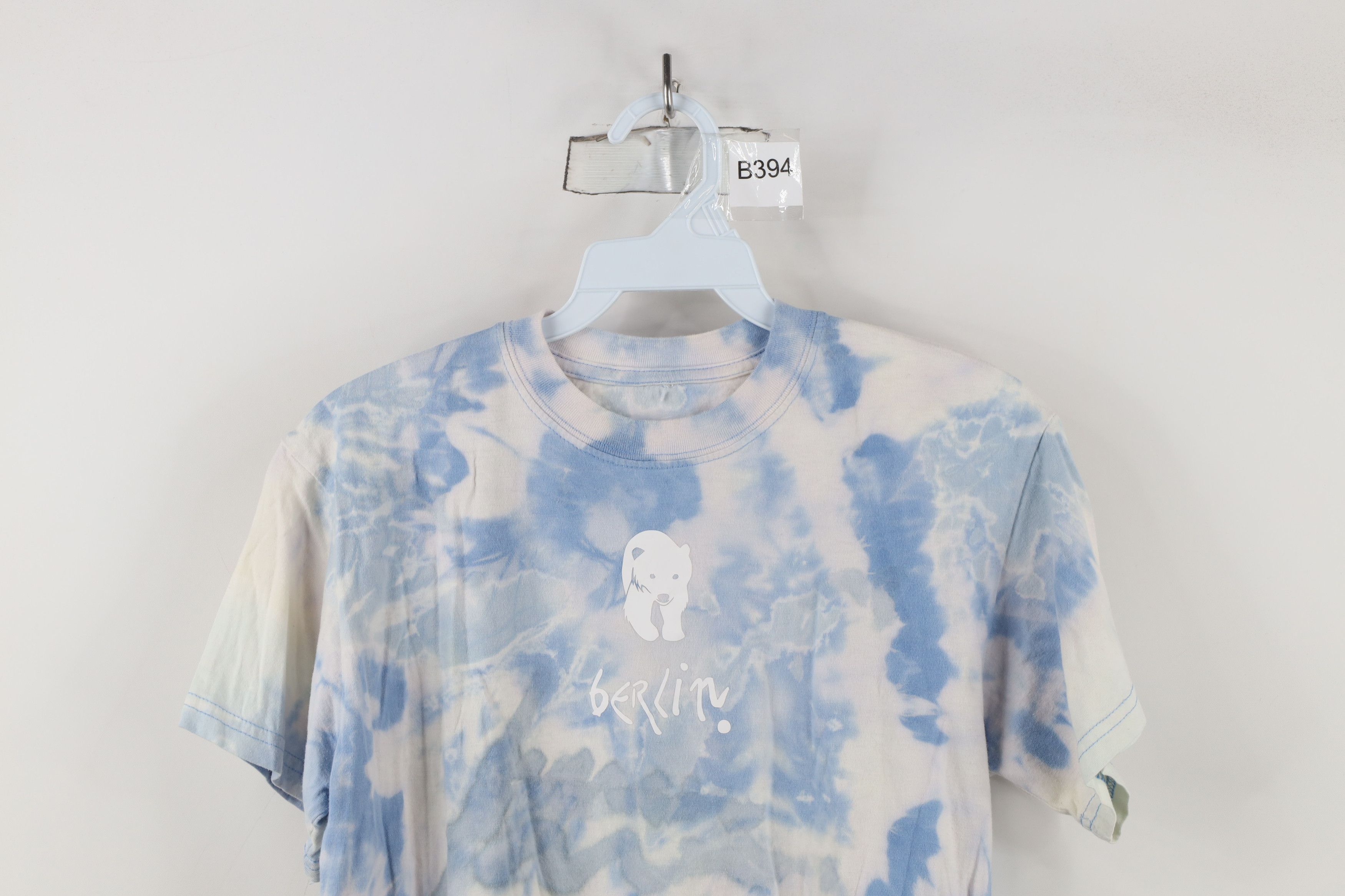 Vintage Vintage 90s Streetwear Berlin Polar Bear Acid Wash T-Shirt Size S / US 4 / IT 40 - 2 Thumbnail