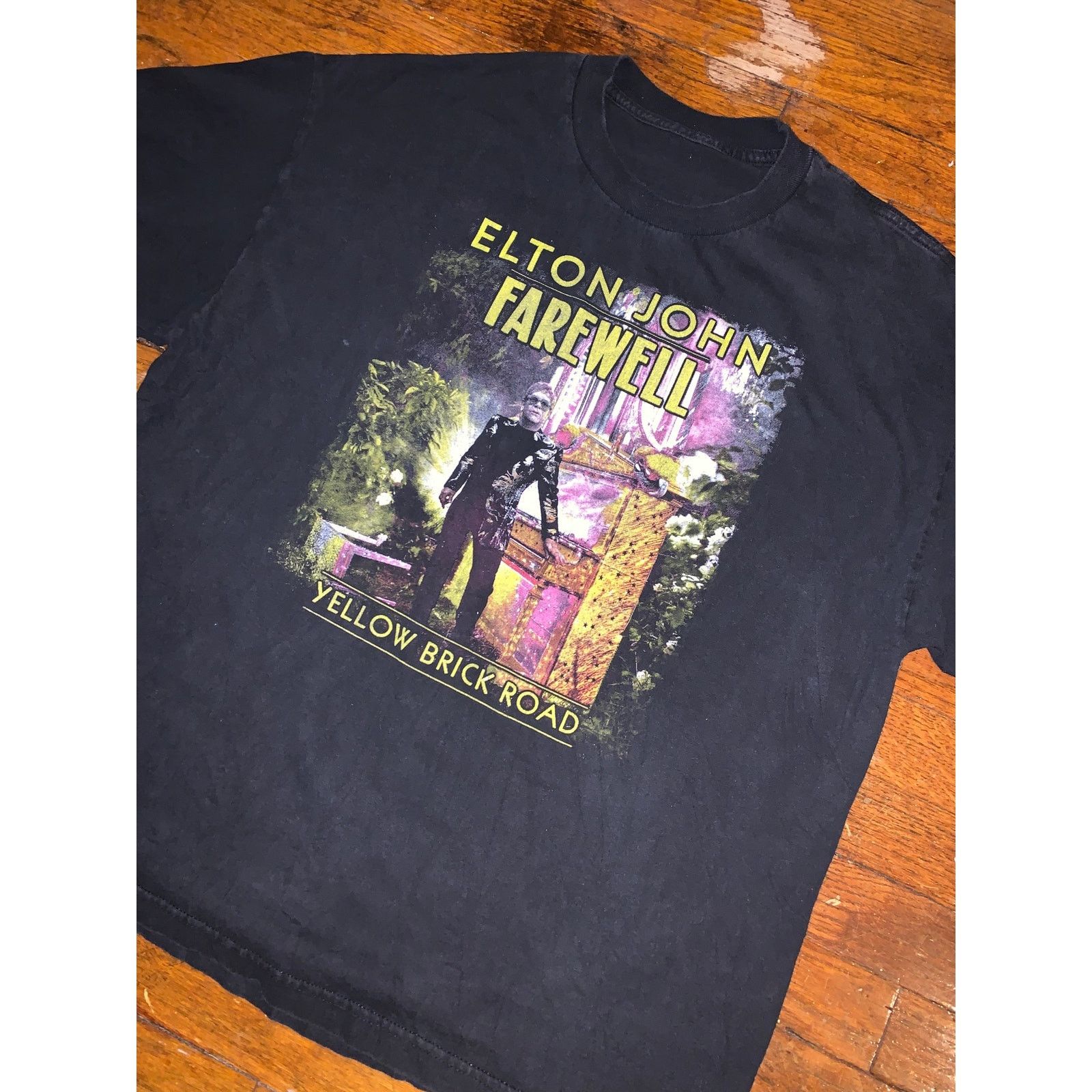 Band Tees Elton John Farewell Yellow Brick Road Tour T Shirt Black XL Size US L / EU 52-54 / 3 - 6 Thumbnail