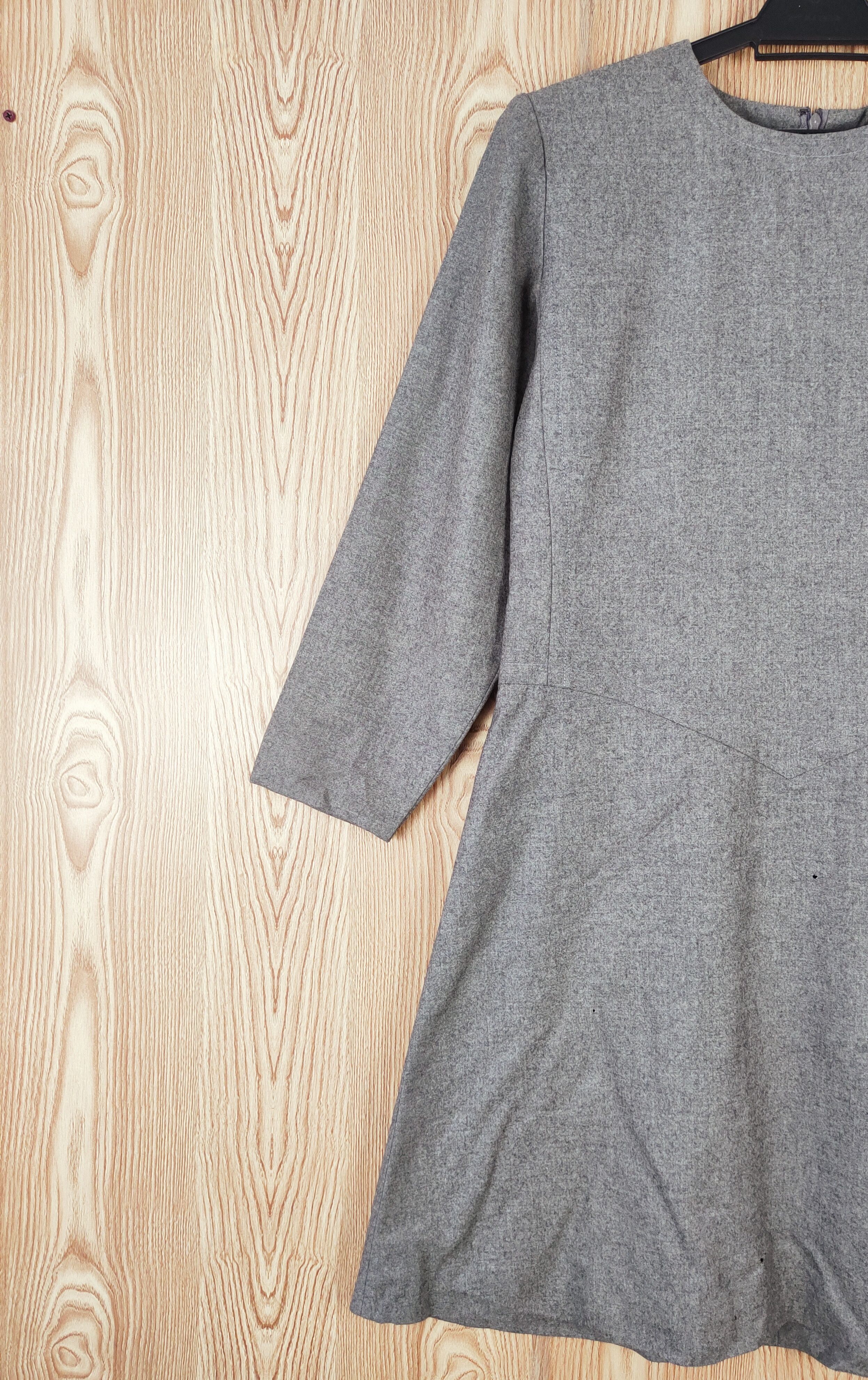 Designer × Yves Saint Laurent Yves Saint Laurent Gray Long Sleeve Midi Dresses Size S / US 4 / IT 40 - 6 Thumbnail