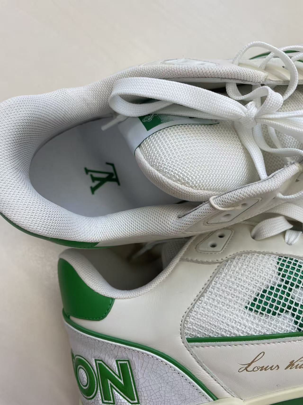 Louis Vuitton Louis Vuitton Green White Monogram Trainer Sneaker Size US 10 / EU 43 - 6 Thumbnail