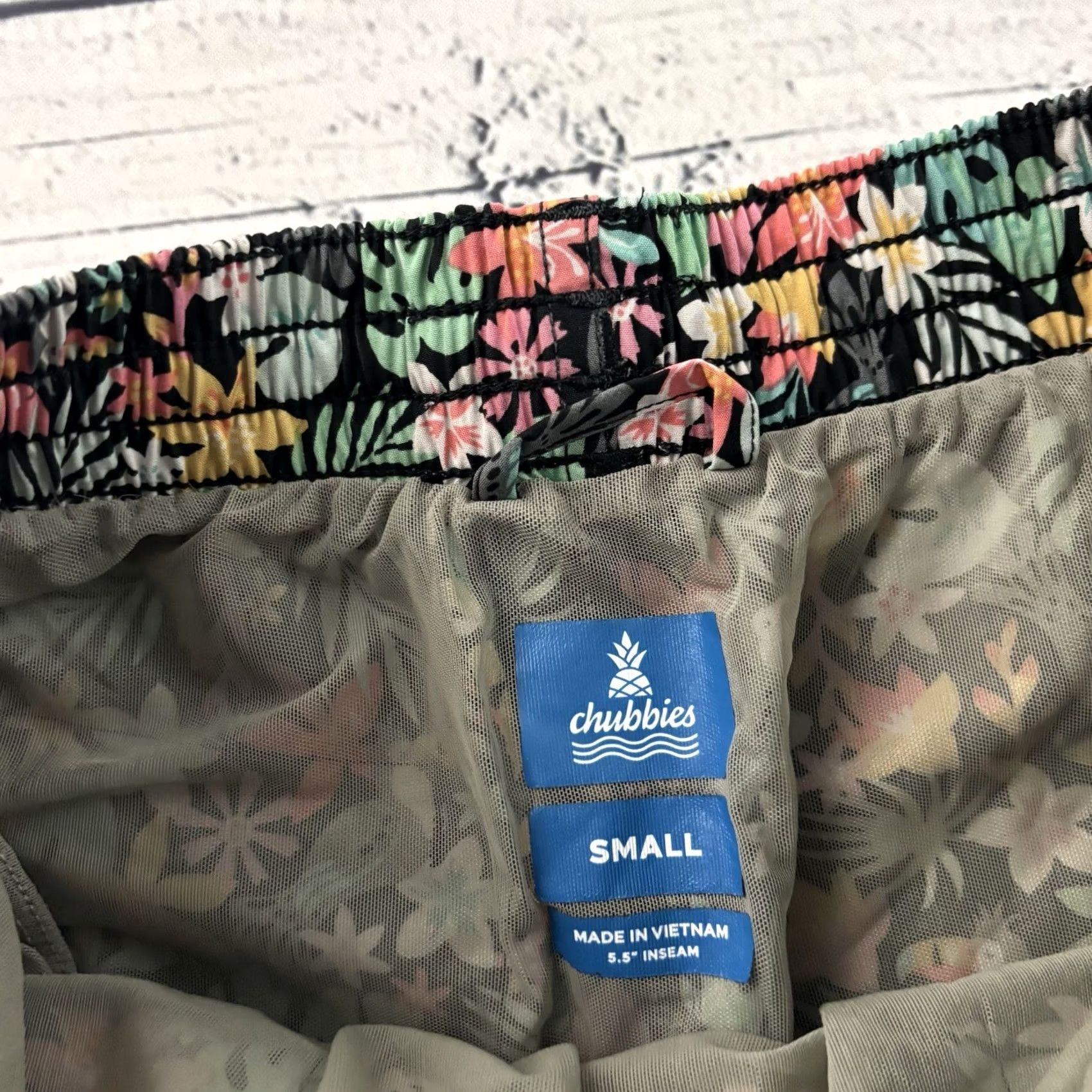 Chubbies Chubbies Trunks Shirt Bottoms Multicolor Lined Floral Tucan 5.5" Small S Men Adult Trunks Mens Floral 90s? Size US 29 - 2 Thumbnail