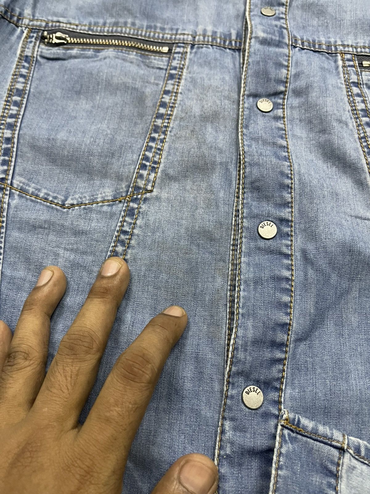 Diesel 2000s DIESEL BLUE DENIM BLOUSE WESTERN SNAP BUTTON SHIRT Size S / US 4 / IT 40 - 13 Thumbnail