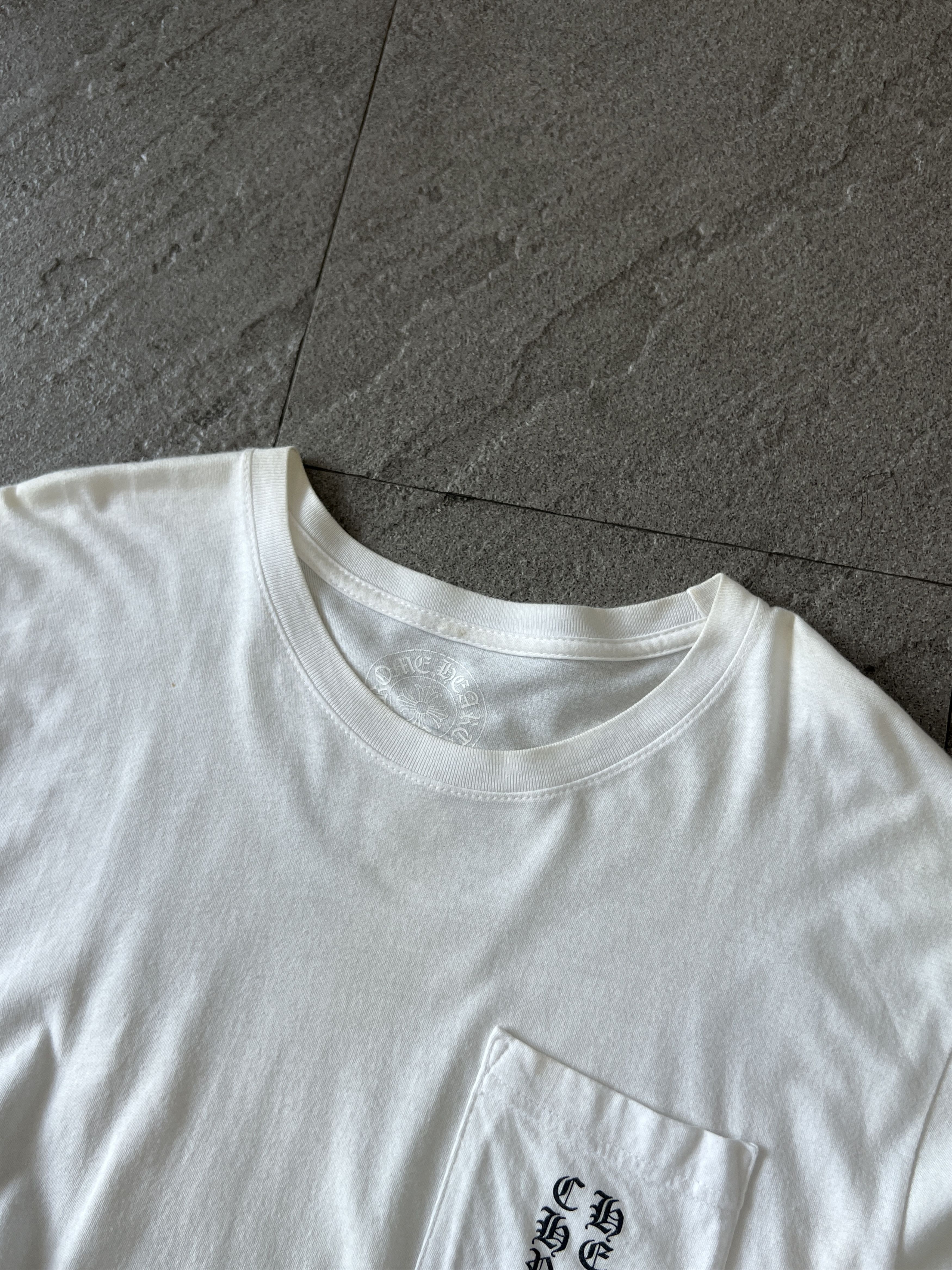 Chrome Hearts Chrome Hearts Pocket Logo Tee White USA Size L Size US L / EU 52-54 / 3 - 6 Thumbnail