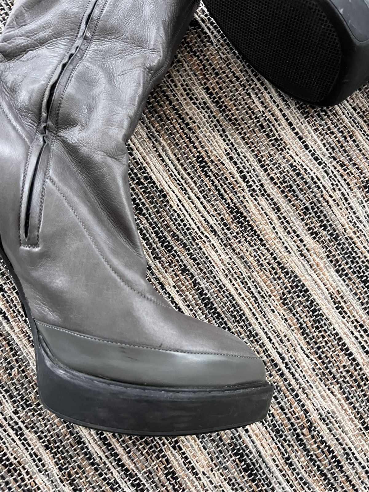 Gucci Rare Gucci Wimbledon Grey Leather Platform Ankle Heels Boots Size US 8.5 / IT 38.5 - 14 Thumbnail