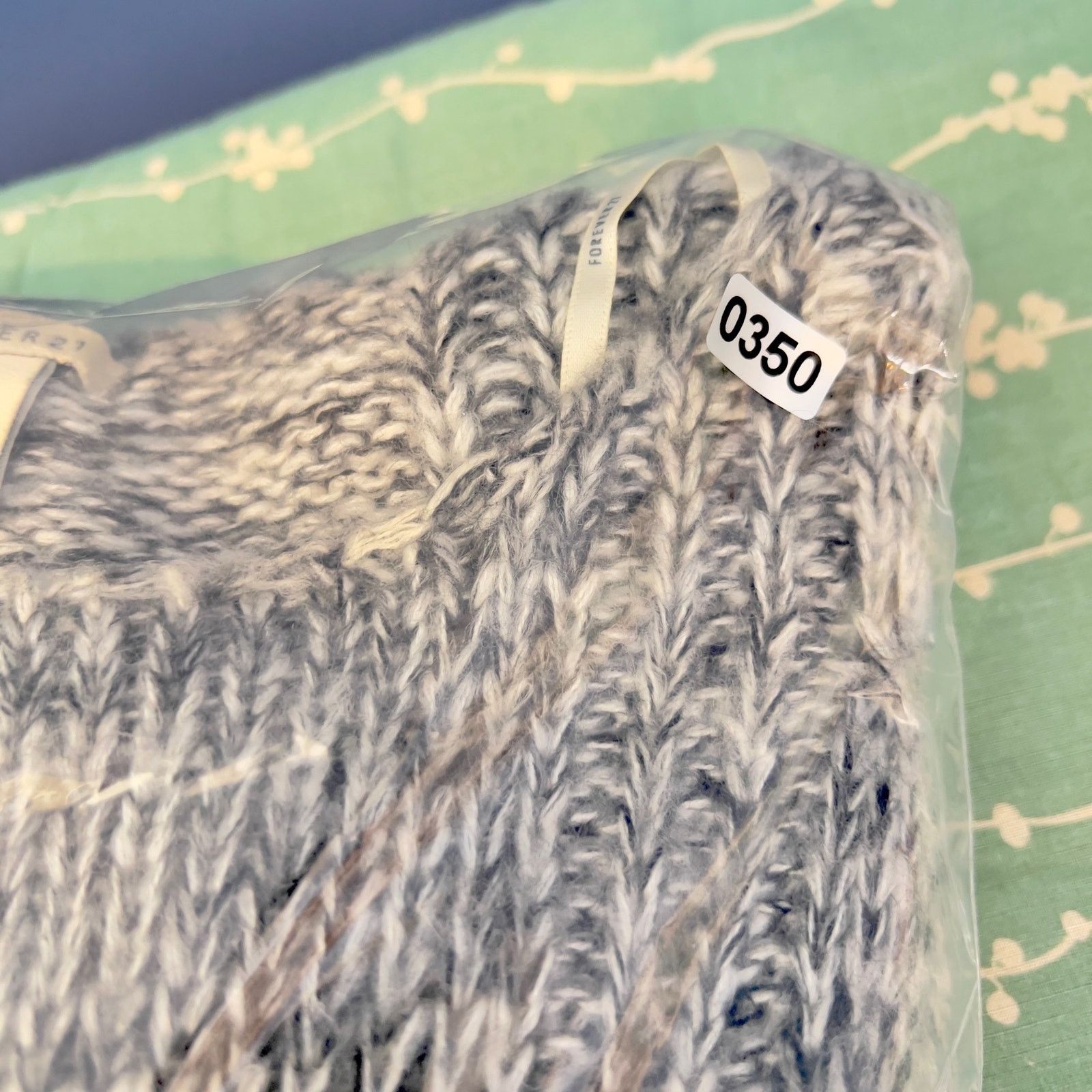 Forever 21 Forever 21 Cable Knit Sweater Woman's S 100% Acrylic Size S / US 4 / IT 40 - 13 Thumbnail