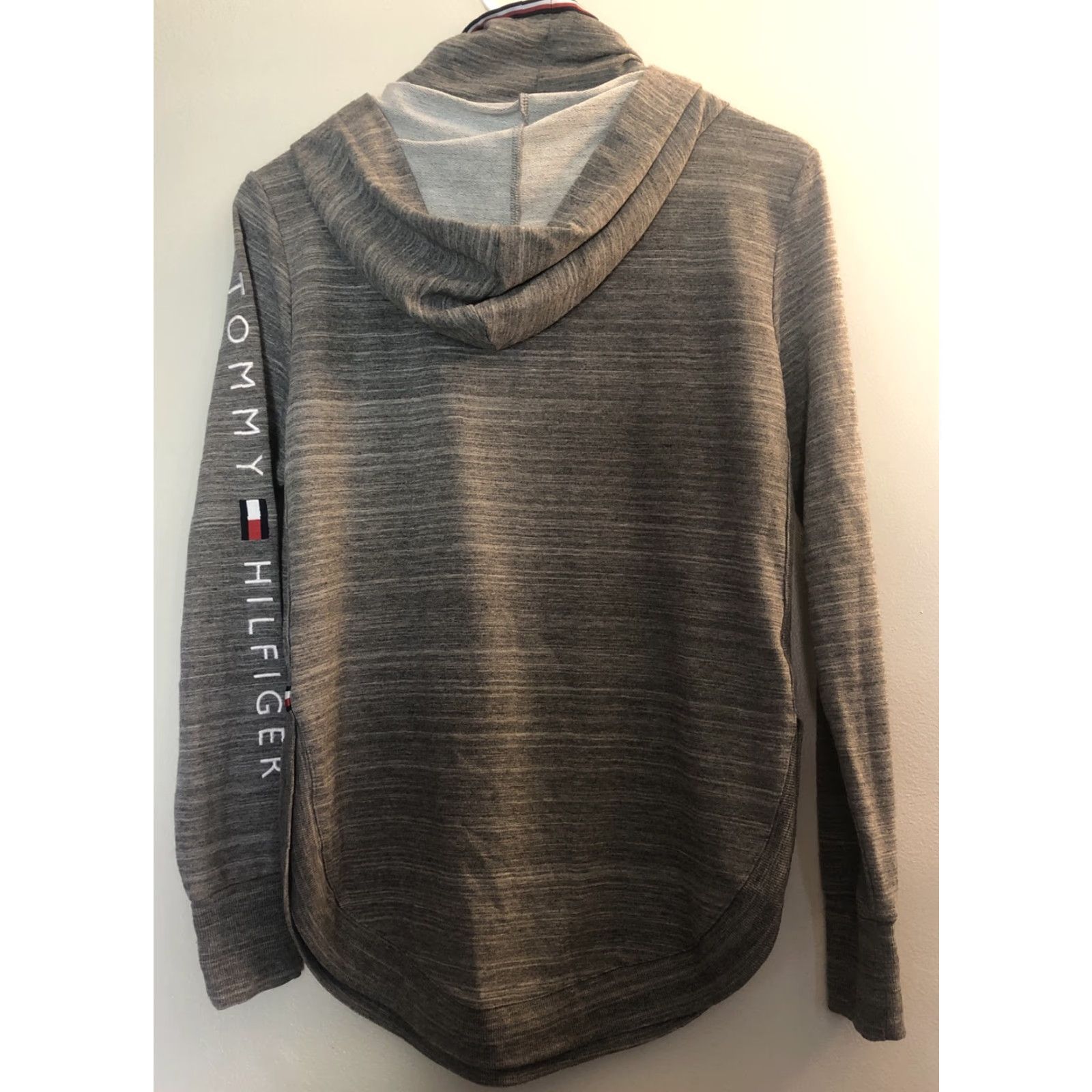 Tommy Hilfiger Tommy Hilfiger Women's Gray Hooded Logo Long Sleeve Top Sweatshirt Sz XXS Size XXS / US 00 / IT 34 - 5 Thumbnail