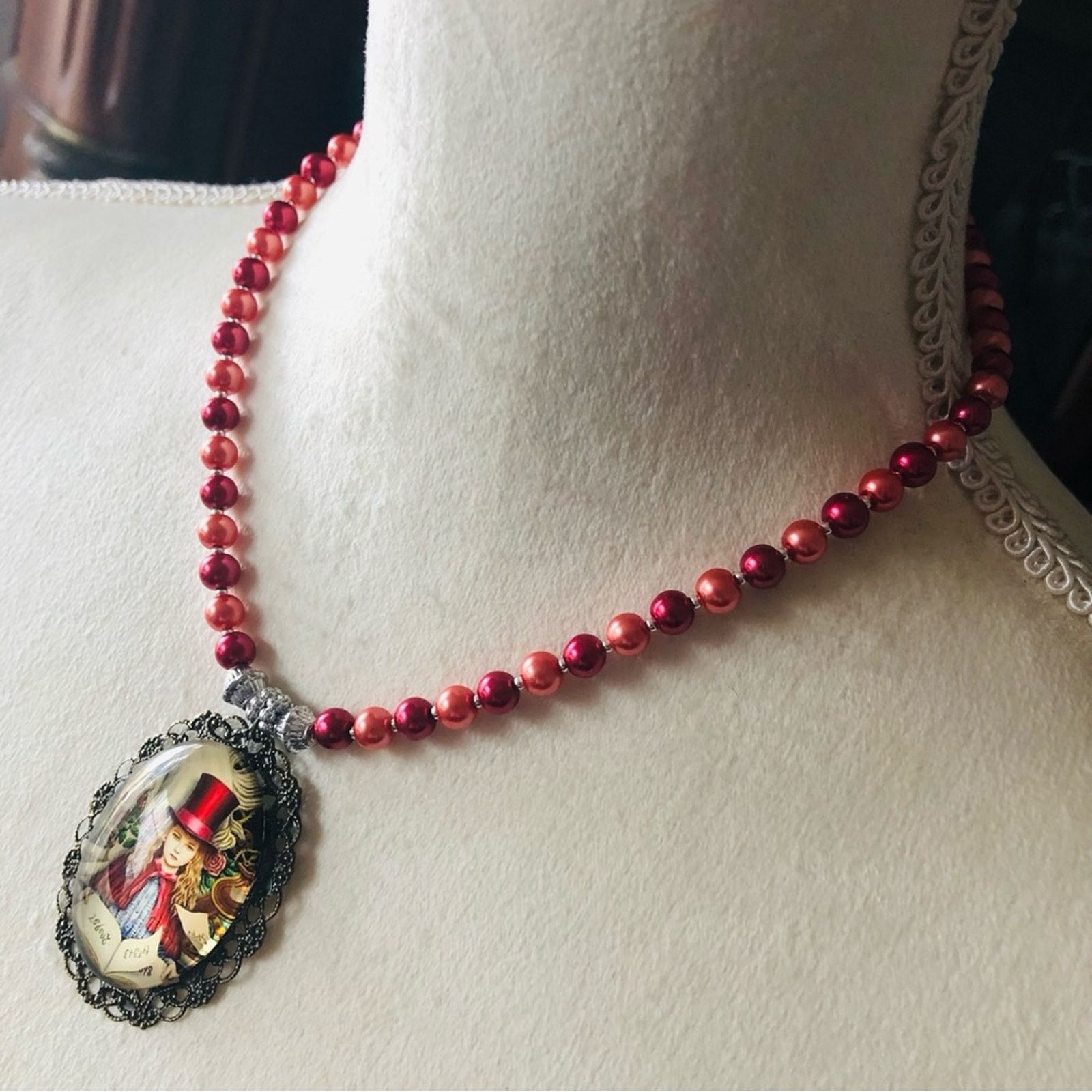 Handmade Handcrafted repurpose top hat girl cameo Pearl necklace Size ONE SIZE - 4 Thumbnail