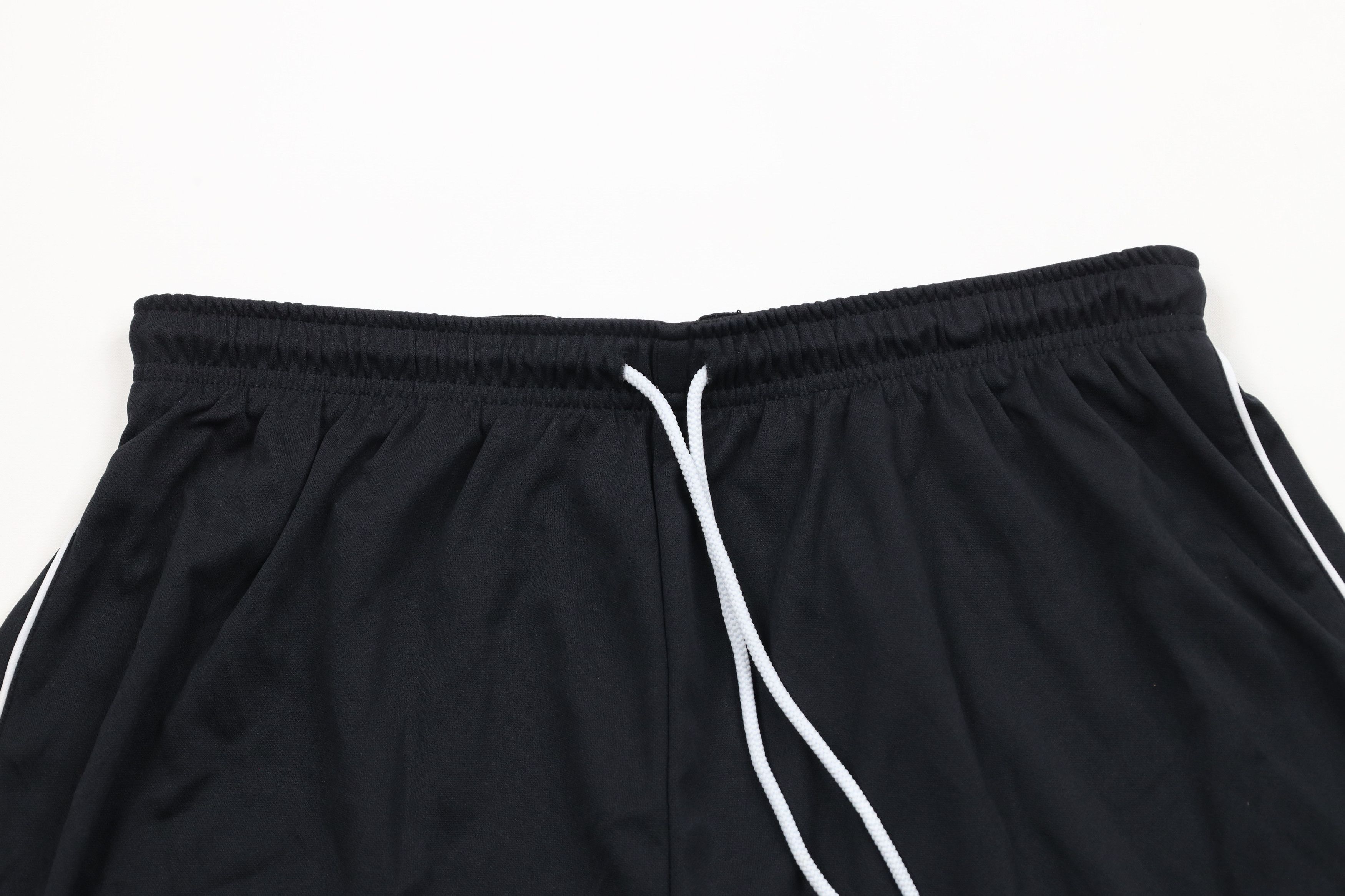 Adidas × Vintage Vintage Y2K 2004 Adidas Running Jogging Soccer Shorts Black Size US 36 / EU 52 - 2 Thumbnail