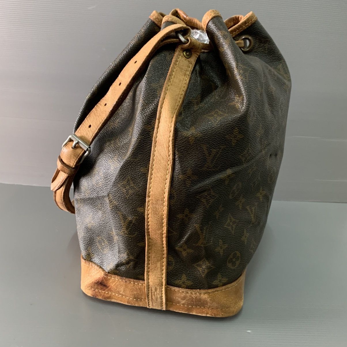 Louis Vuitton Louis Vuitton Bucket Vintage Bag Size ONE SIZE - 19 Thumbnail