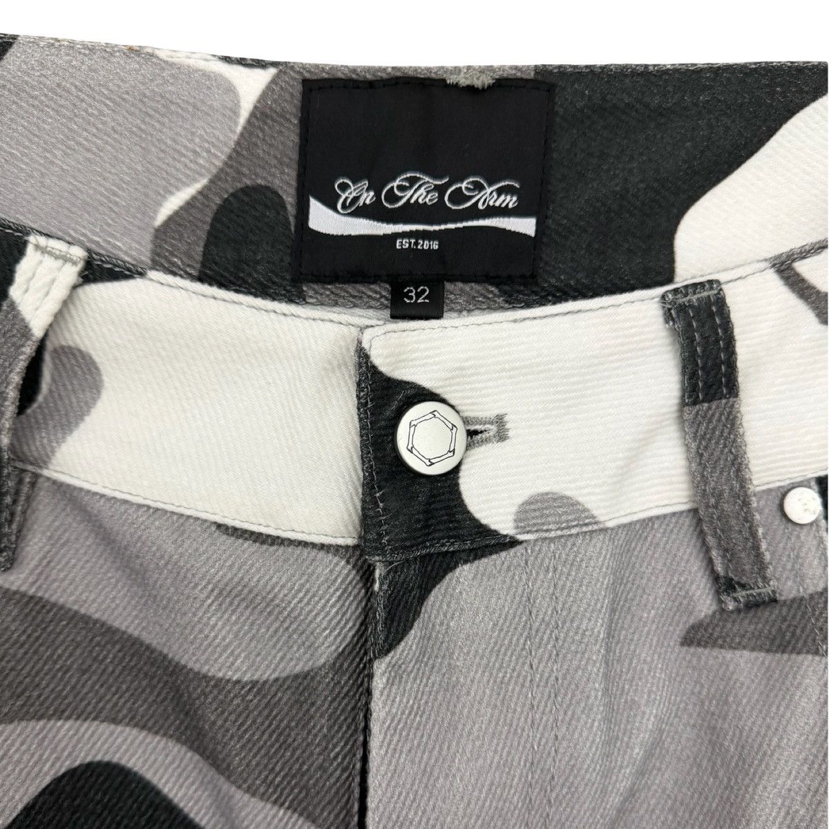 Other On The Arm OTA Camo shorts Size US 32 / EU 48 - 4 Thumbnail