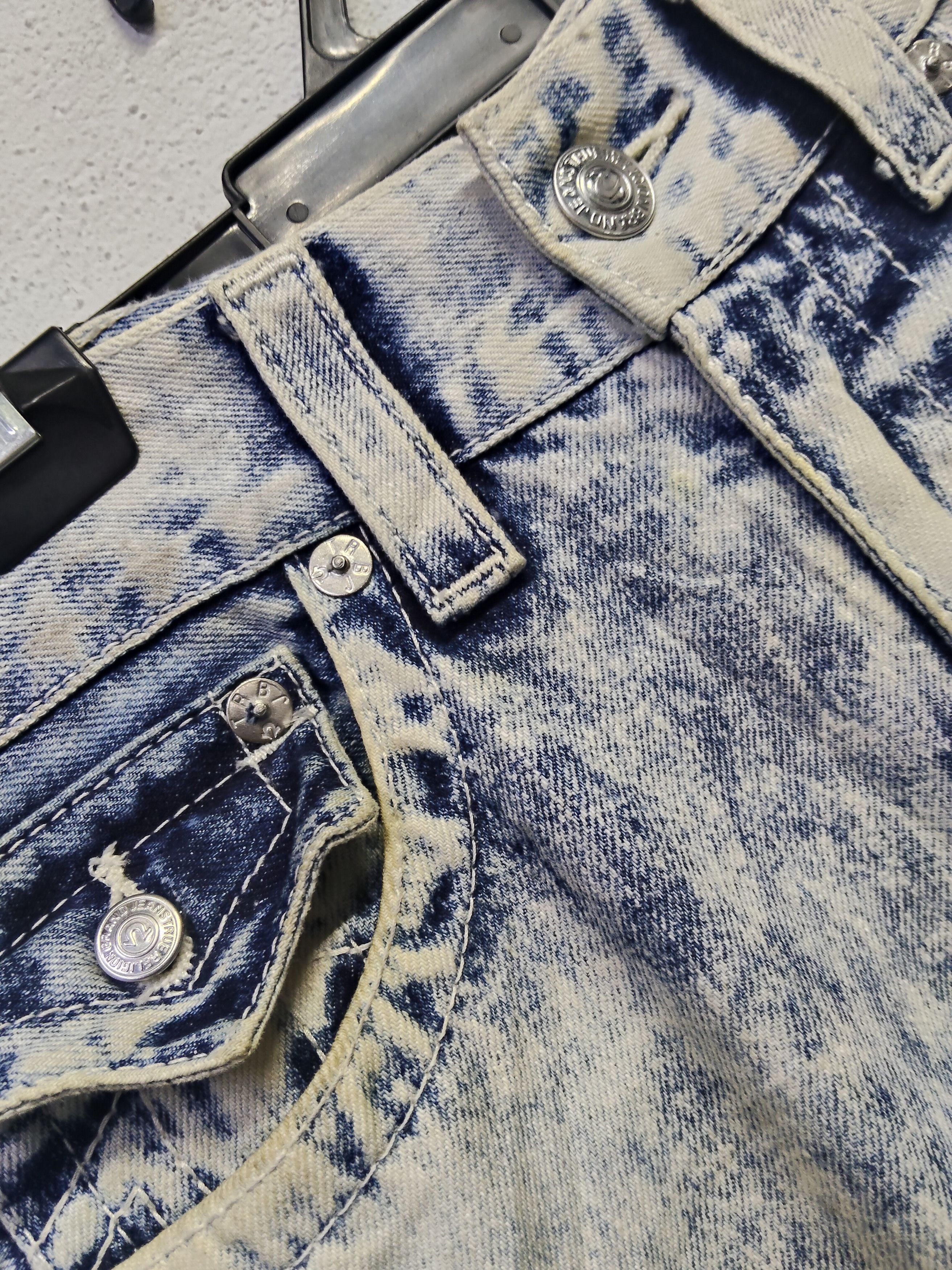 True Religion True religion asidwash denim Size US 33 - 4 Thumbnail