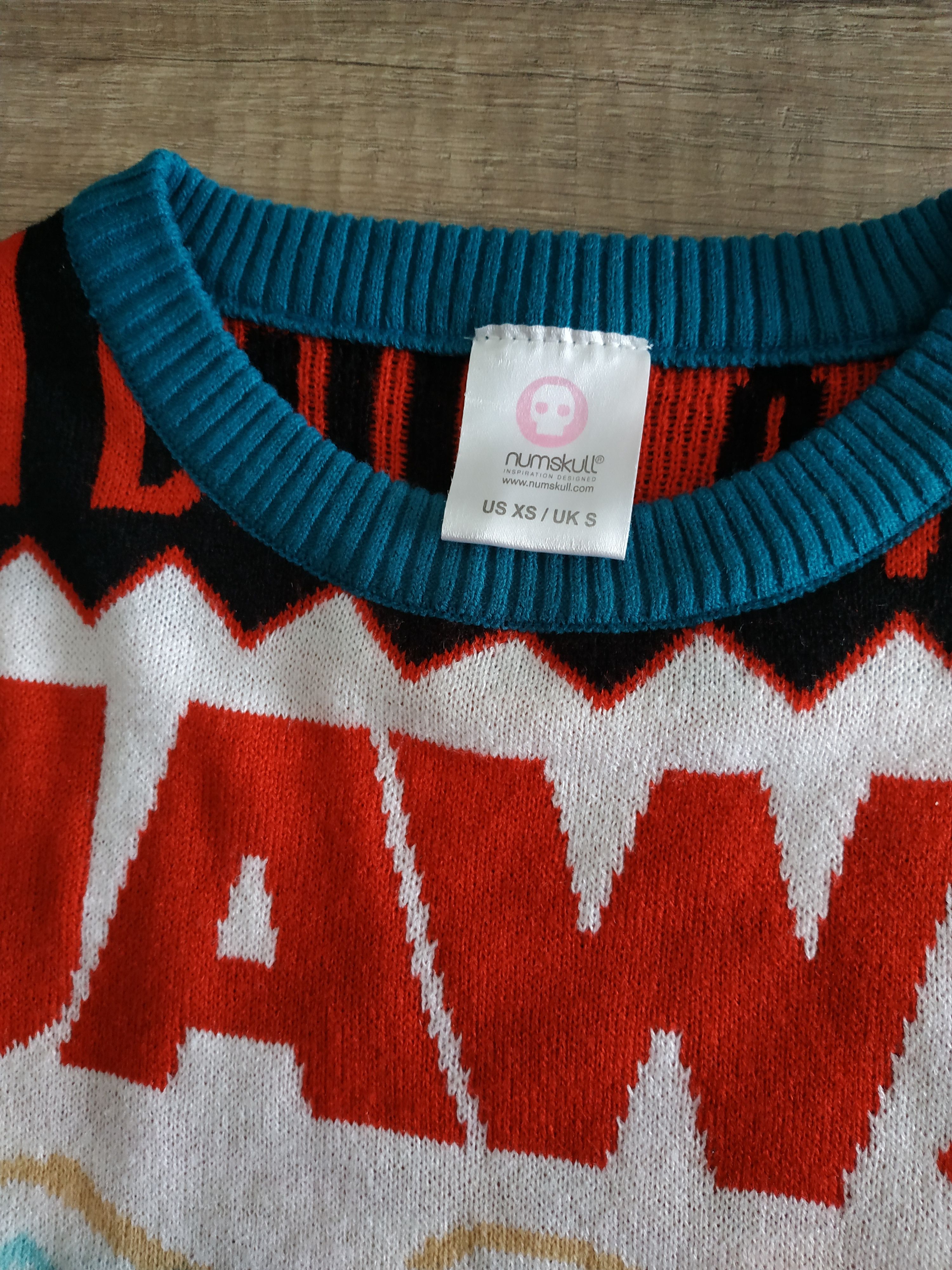 Universal Studios Numskull JAWS Universal Studios Men Sweater/Pullover, SMALL Size US S / EU 44-46 / 1 - 7 Thumbnail