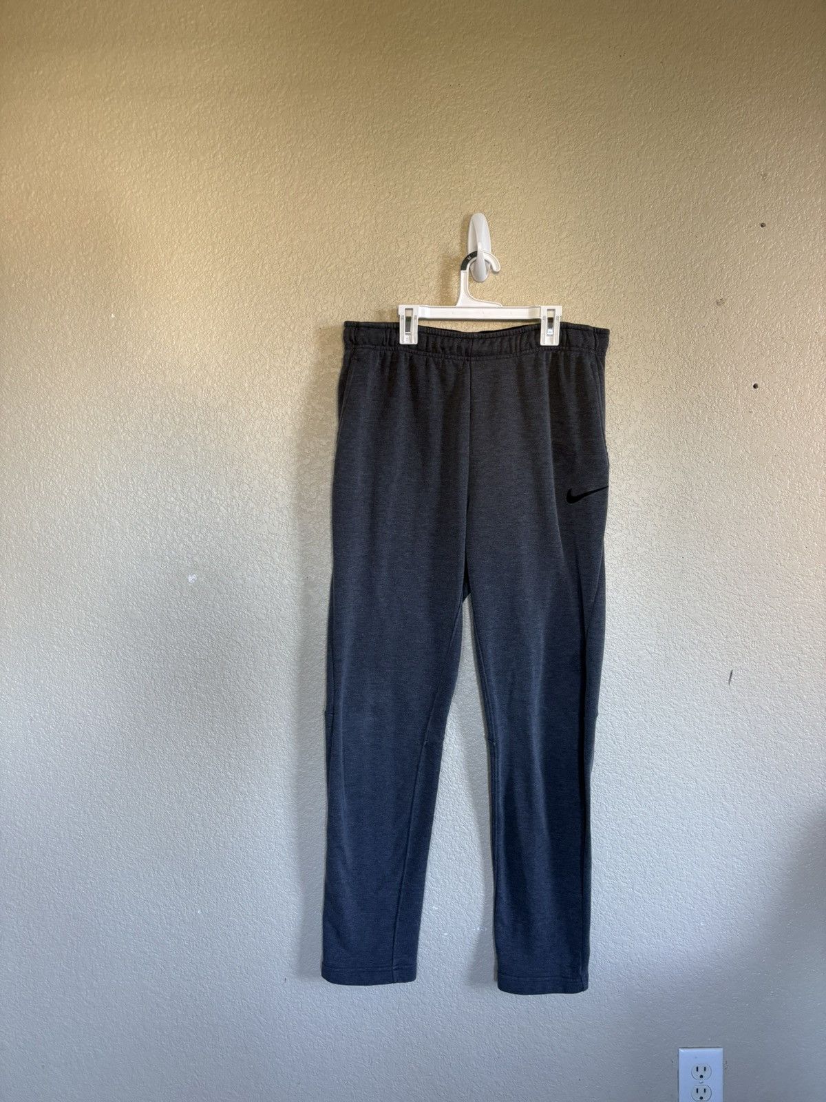 Nike Grey Nike Drifit Sweatpants Size US 36 / EU 52 - 2 Thumbnail