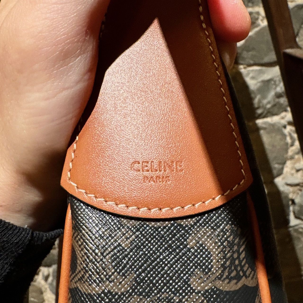 Celine Celine Triomphe Print Medium Heloise Shoulder Bag Size ONE SIZE - 10 Thumbnail