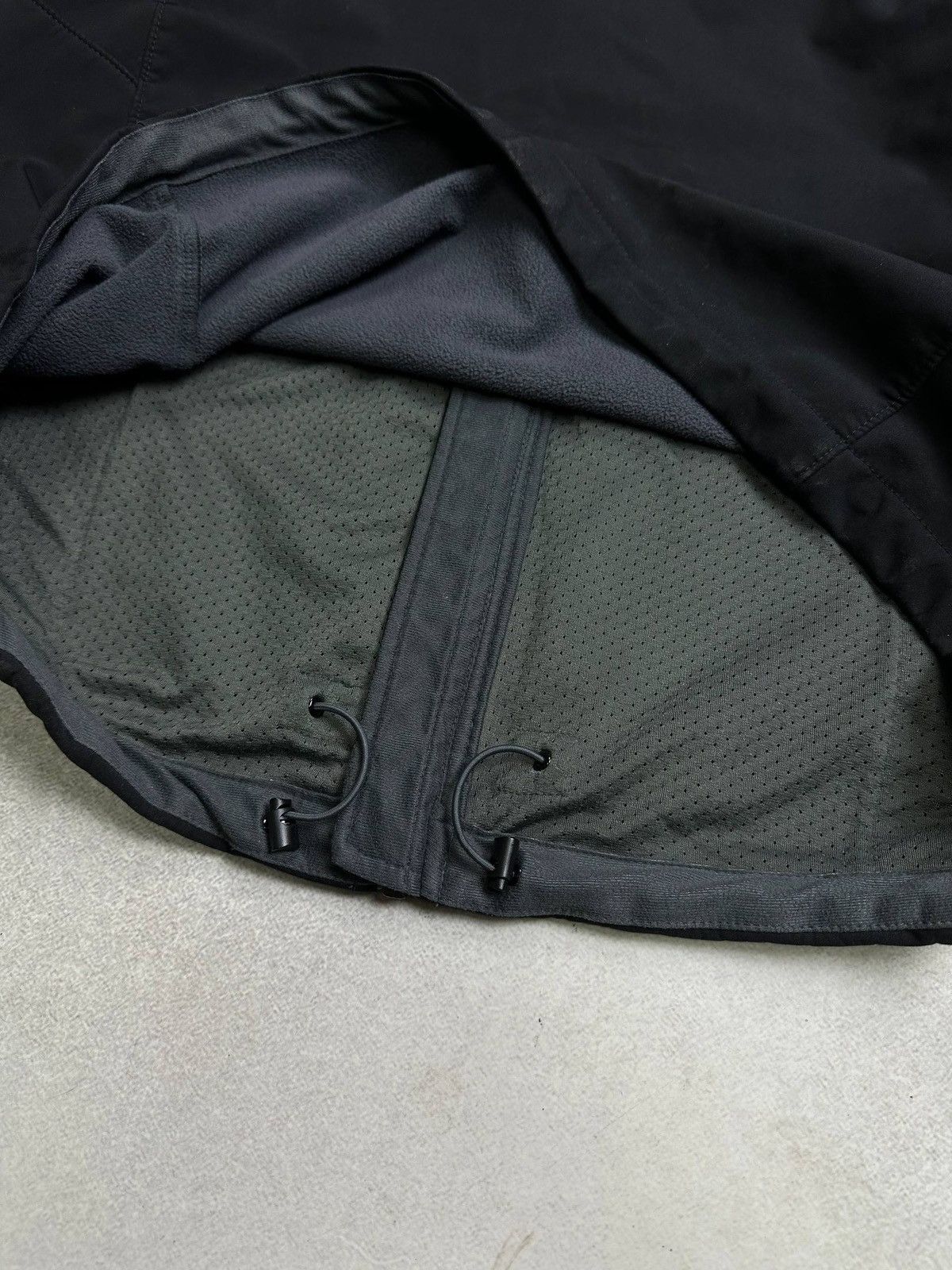 The North Face Vintage The North Face Apex Black Outdoor Jacket L Size US L / EU 52-54 / 3 - 7 Thumbnail