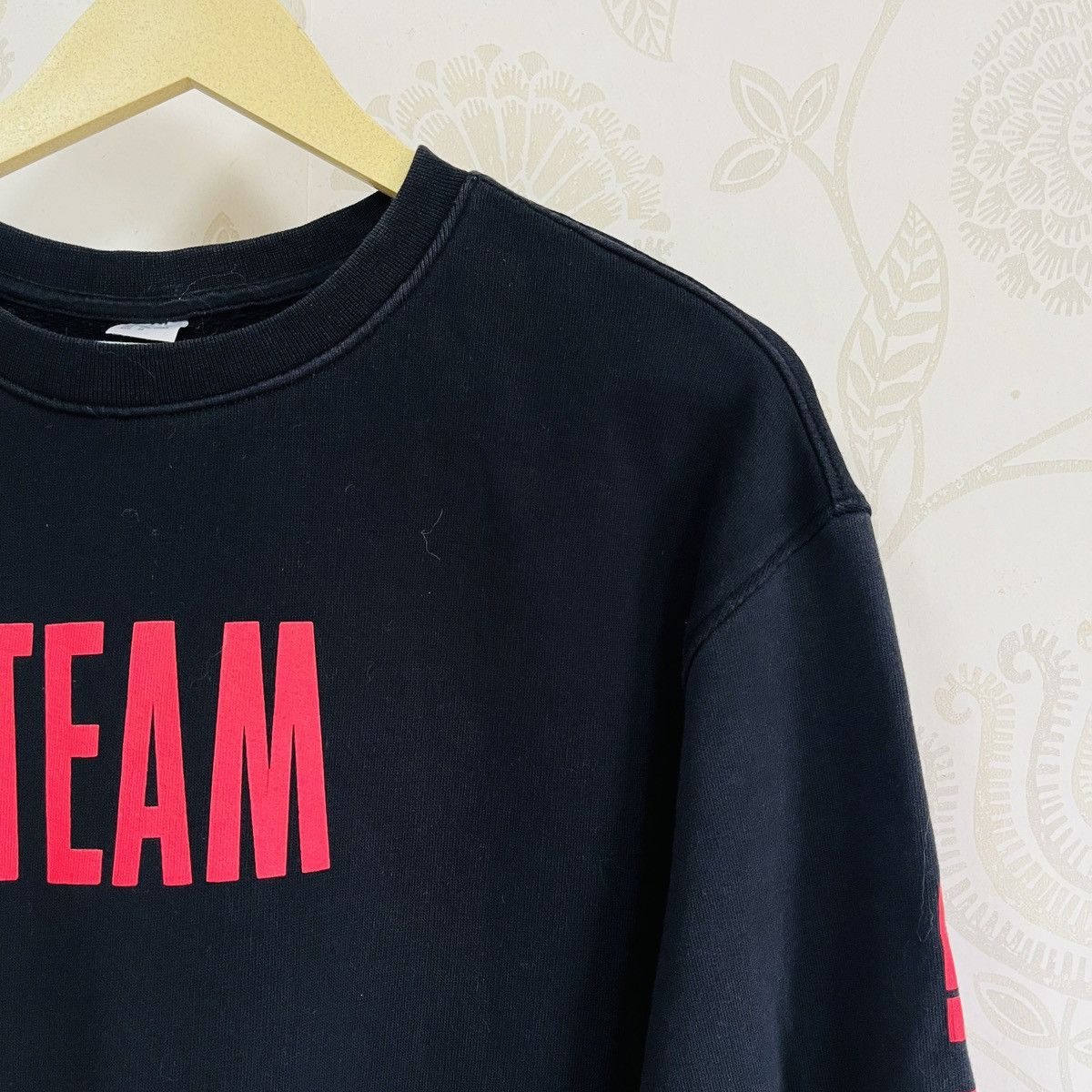Band Tees × Justin Bieber Justin Bieber Crew Team Sweater Stadium Tour 2017 Size US M / EU 48-50 / 2 - 6 Thumbnail