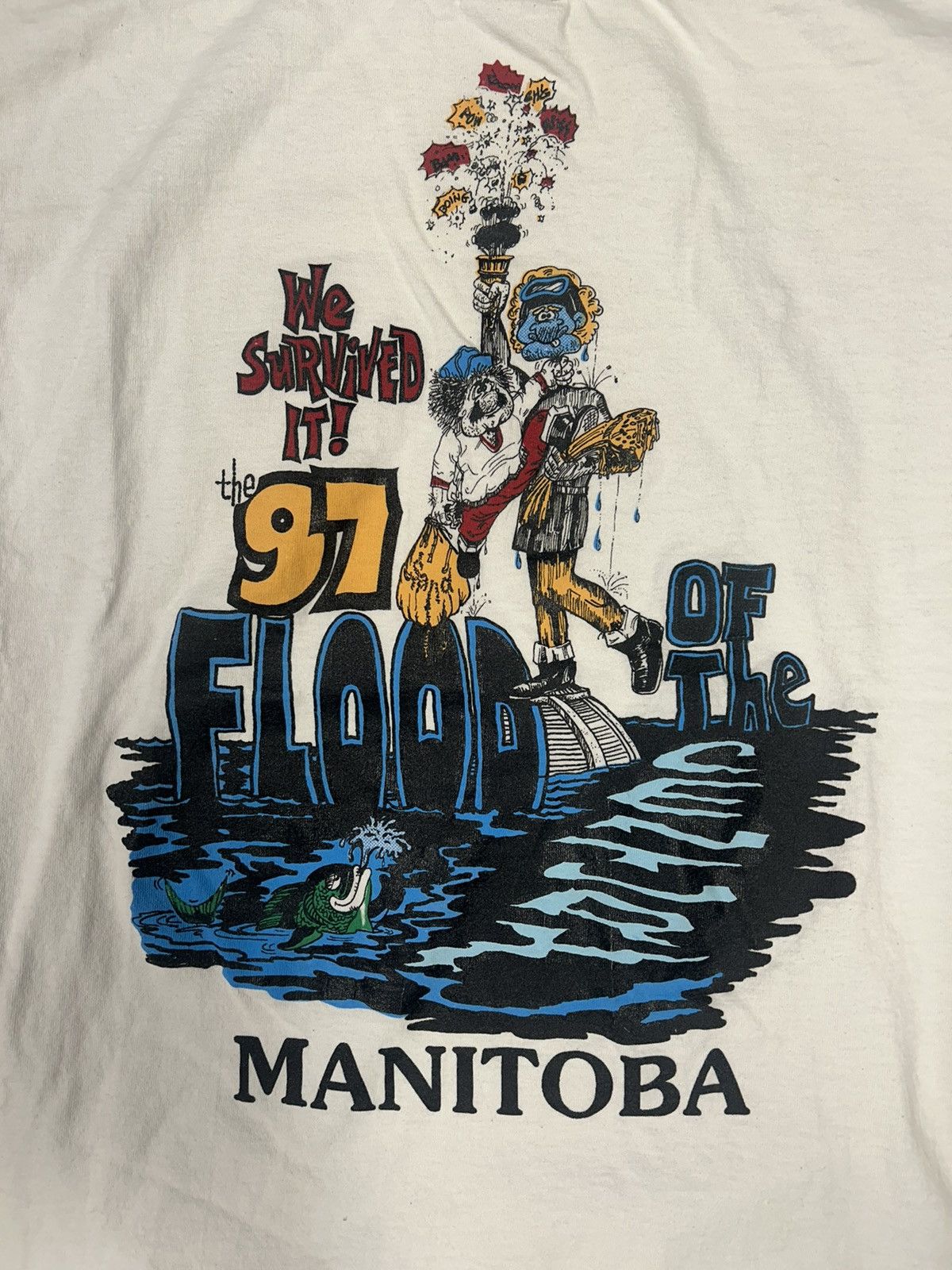 Vintage Crazy Vintage 90s White Manitoba Flood Graphic Tee Shirt Size US L / EU 52-54 / 3 - 2 Thumbnail