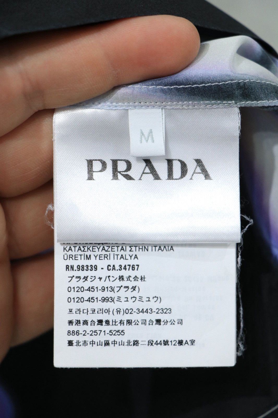 Prada Prada Double Match Flame Shirt Size M Camp Collar Size US M / EU 48-50 / 2 - 3 Thumbnail