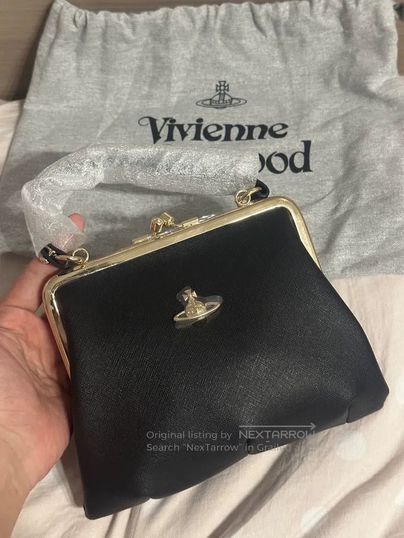 Vivienne Westwood Vivienne Westwood size os Granny Frame Purse Brand Logo Sph Size ONE SIZE - 1 Thumbnail