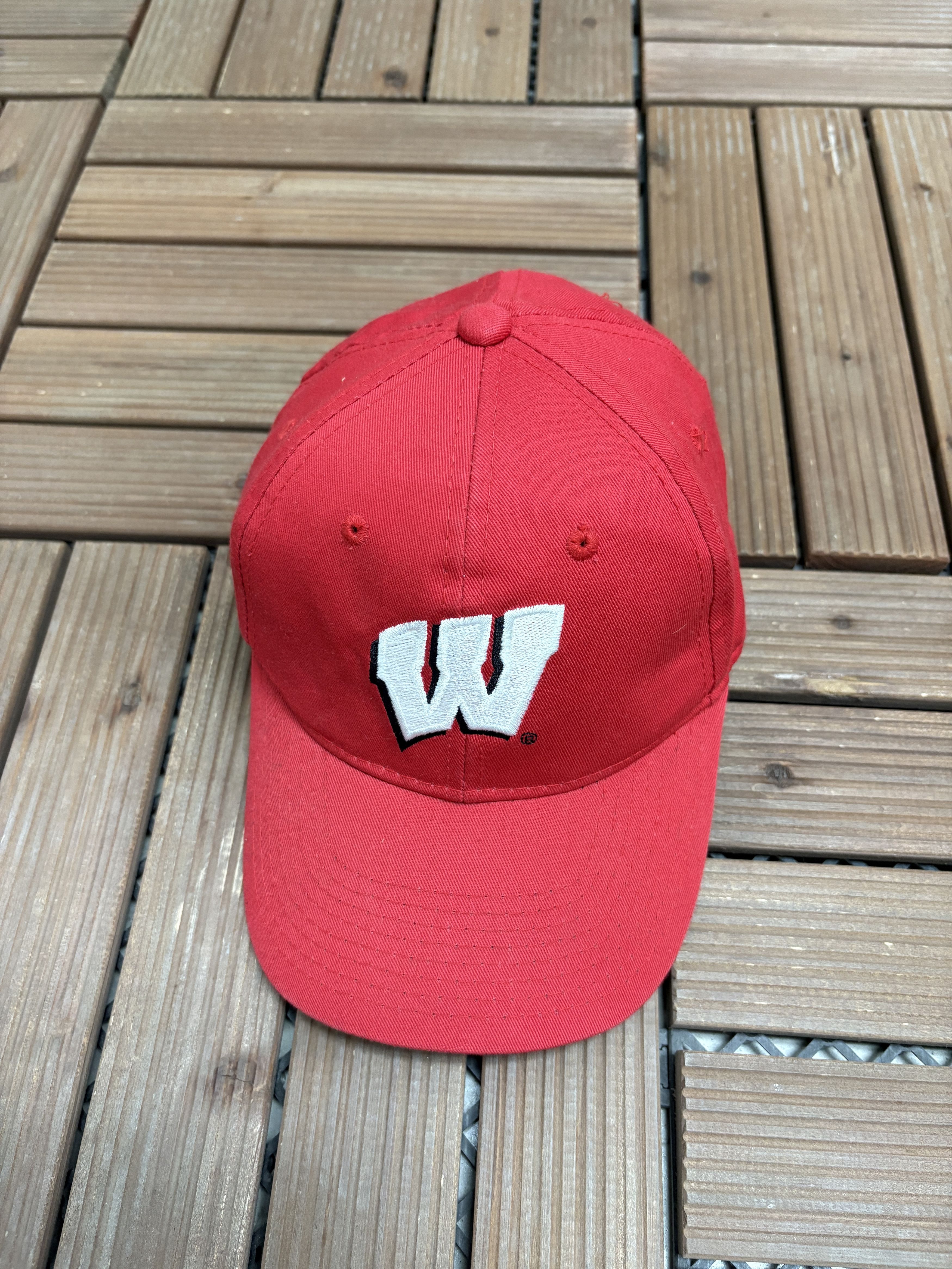 Vintage Wisconsin Badgers Embroidered Vintage Snap Back Hat Size ONE SIZE - 1 Thumbnail