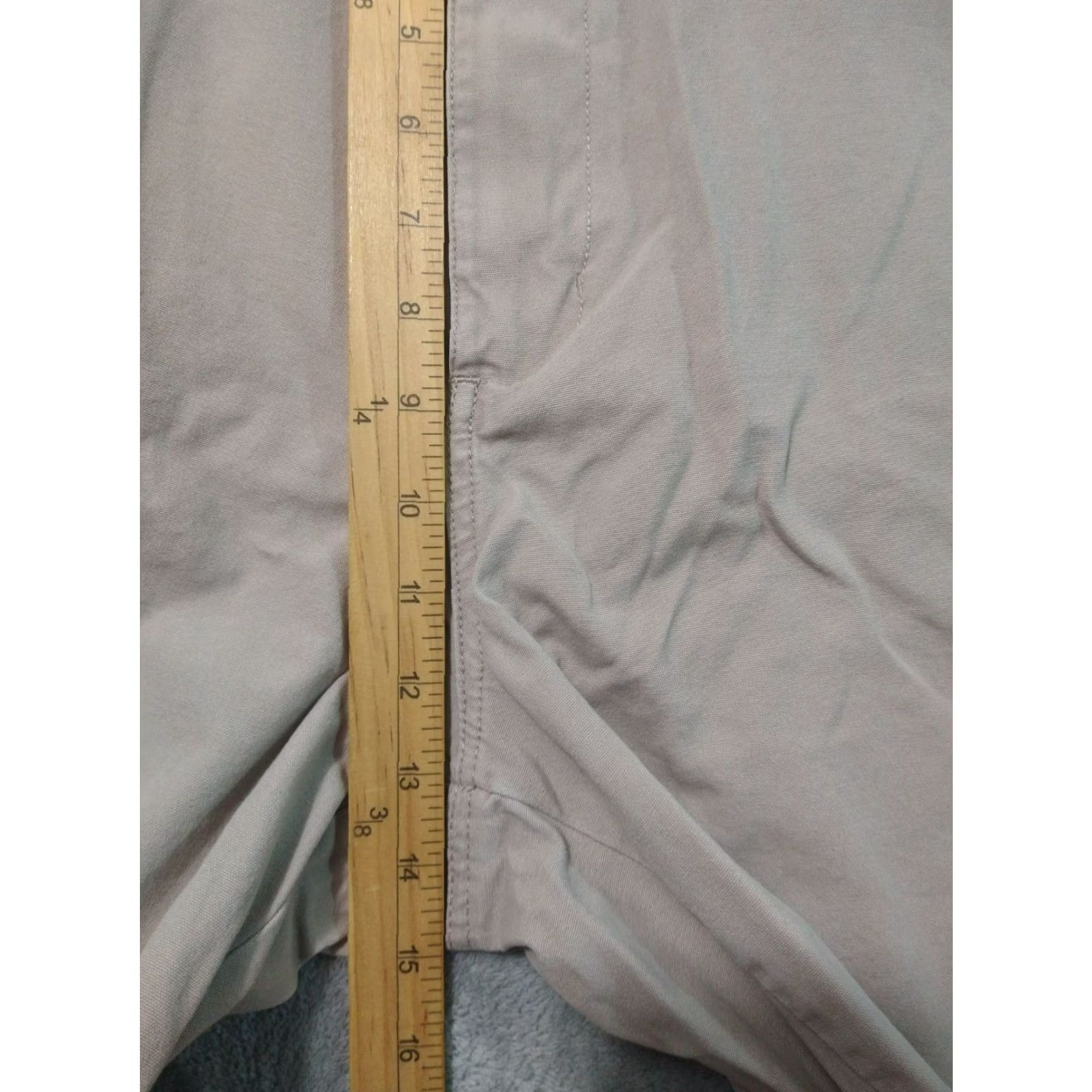 Chaps Chaps Cargo Shorts Mens 40 Beige Cotton Outdoors Casual Sale - 9 In Inseam / Regular Rise Hard to Find Jeans? (Note: Do not add extraneous info) Size US 40 / EU 56 - 4 Thumbnail