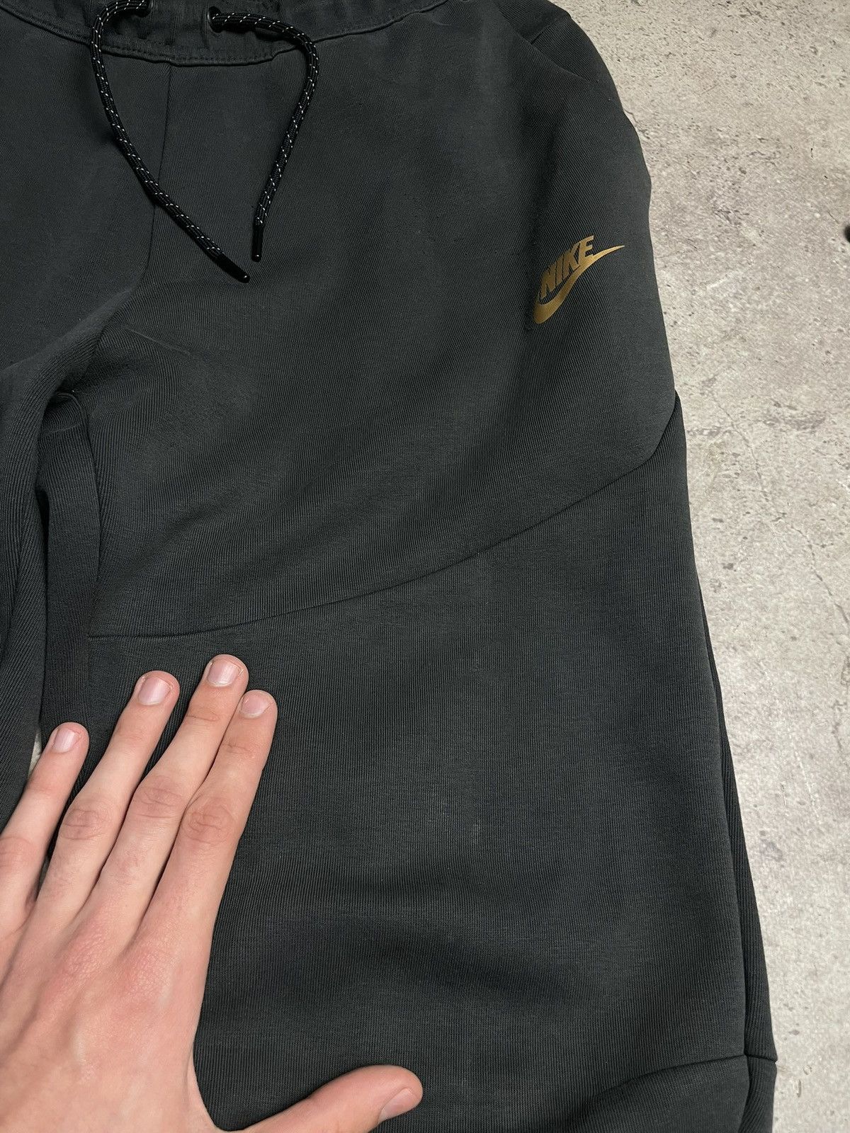 Nike Nike Tech Fleece Bottoms Size US 32 / EU 48 - 4 Thumbnail