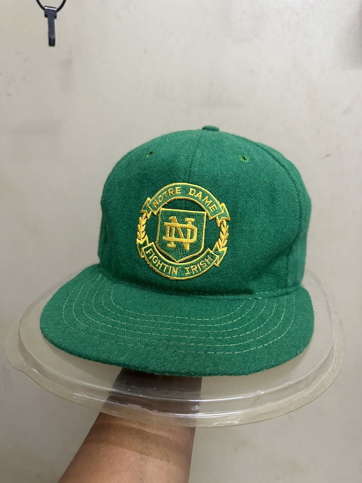 Logo Athletic Vintage Notre Dame Fighting Irish NFL Sharktooth Hat Size ONE SIZE - 1 Thumbnail