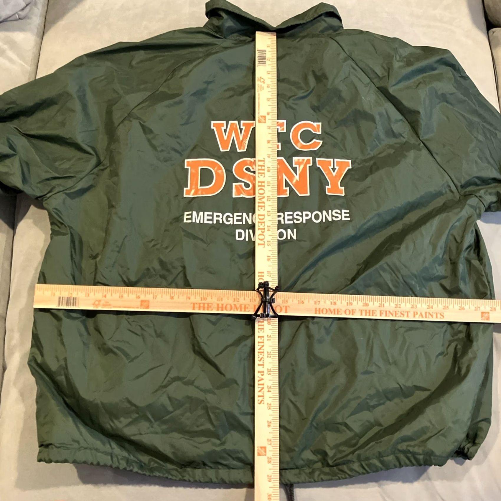 Vintage VINTAGE DSNY WTC EMERGENCY RESPONSE DIVISION 9/11 New York Sanitation Jacket - 2XL Green Coaches Jacket Men Size US XXL / EU 58 / 5 - 7 Thumbnail