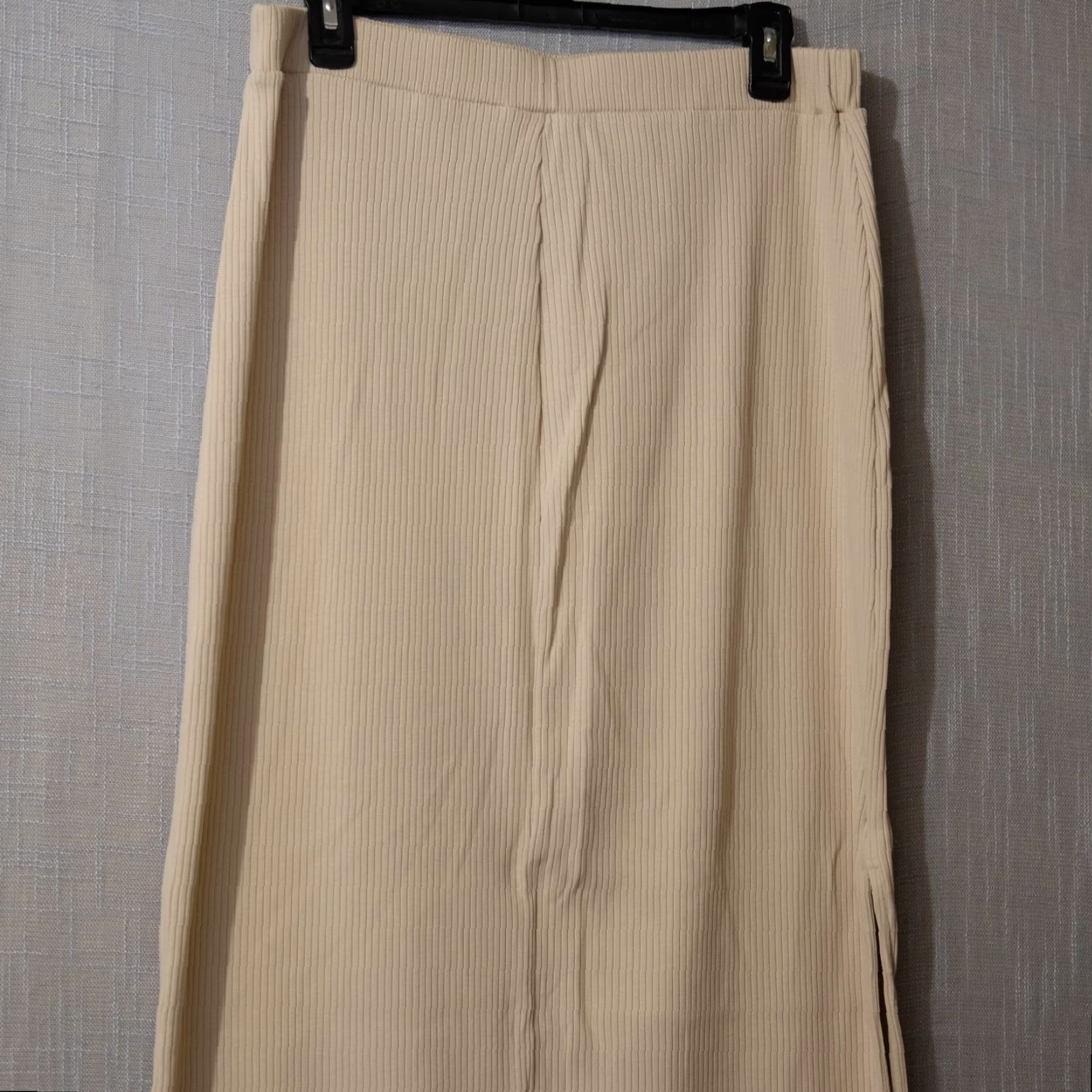 Old Navy Old Navy Maxi Skirt Women's L Beige Rib-Knit High-Waisted Side Slits Maxi Skirt Long 37" Knit Cotton Polyester Spandex Casual Party/Cocktail Travel Size 36" / US 14 / IT 50 - 5 Thumbnail