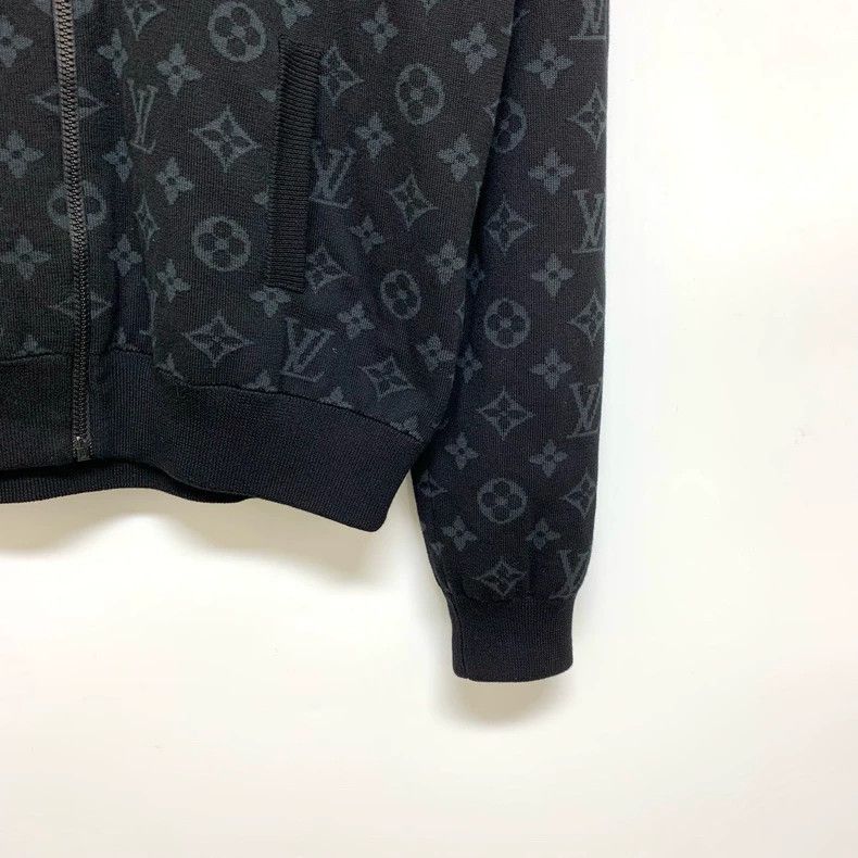 Louis Vuitton Louis Vuitton Black full-print presbyopic knit jacket Size US L / EU 52-54 / 3 - 6 Thumbnail