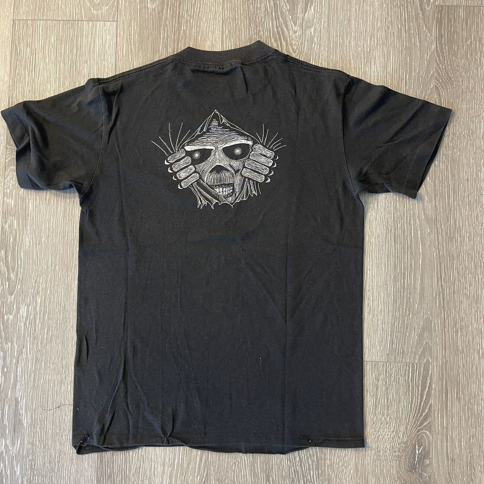 Vintage Vtg Iron Maiden Mummy T-Shirt M Faded Black Maiden Voyage Size US M / EU 48-50 / 2 - 11 Thumbnail