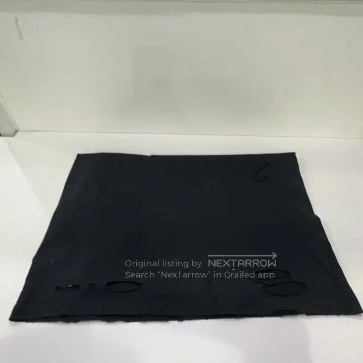 Balenciaga Balenciaga Distressed Logo Short Sleeve T. Size US XS / EU 42 / 0 - 5 Thumbnail