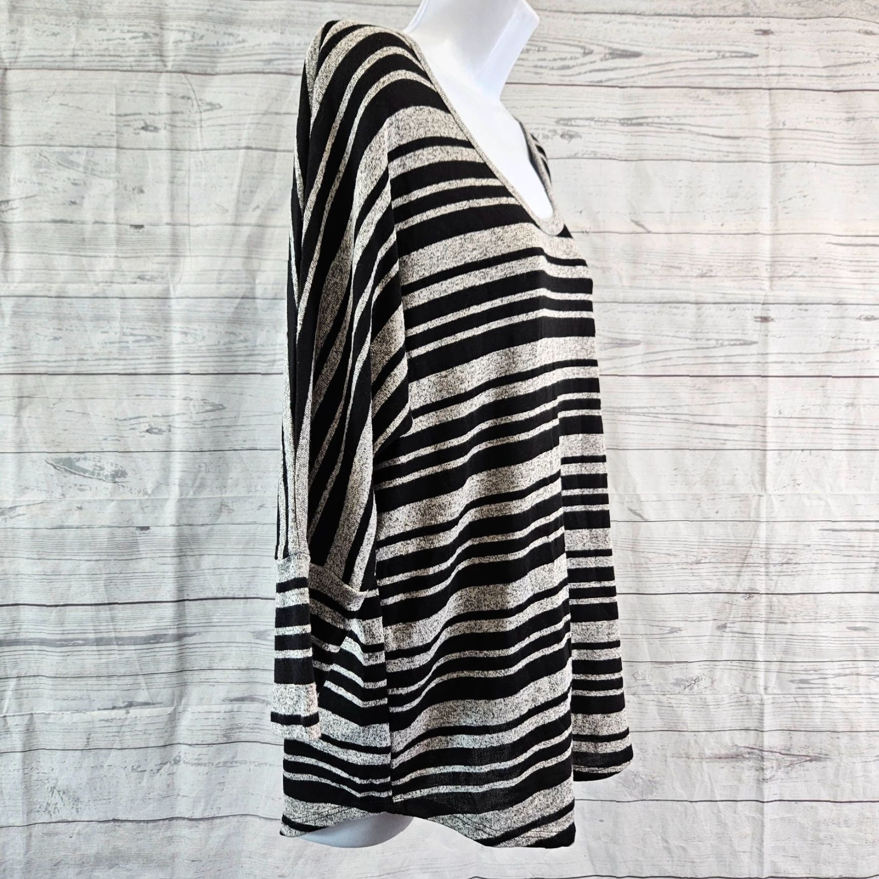 Market Market & Spruce Womens Knit Top XL Black Gray Stripe 3/4 Sleeve Scoop Neck Blouse Womens XL Knit Top Black Gray Stripe Size XL / US 12-14 / IT 48-50 - 3 Thumbnail