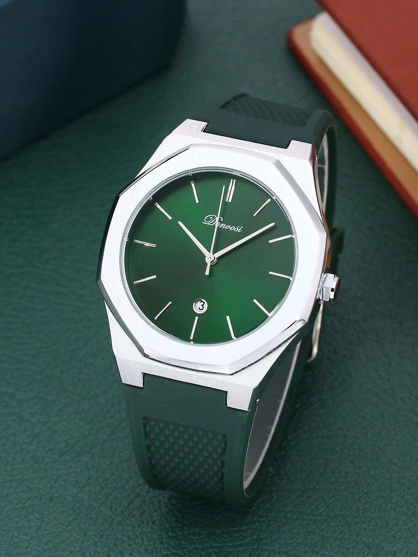 Luxury Retro Y2K Sports Quartz Watch Waterproof in Green, Men's