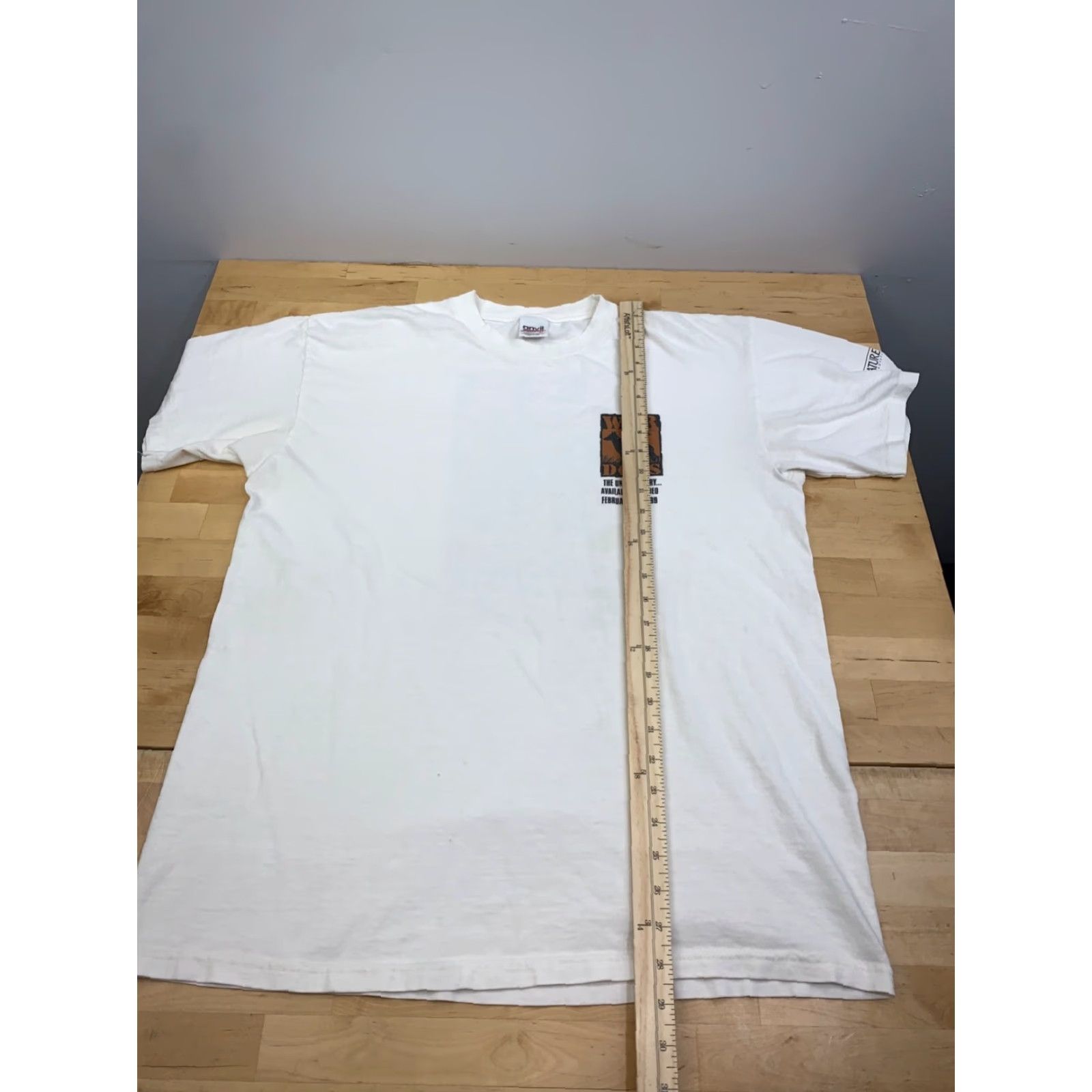 Anvil VINTAGE War Dogs Documentary Shirt Mens XL White 90s Anvil T-Shirt (Cotton) Size US XL / EU 56 / 4 - 6 Thumbnail