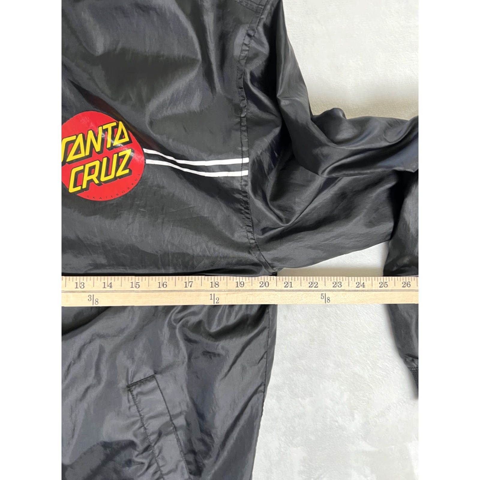 Vintage Santa Cruz Windbreaker Jacket Mens Small Black Hooded Fleece Lined Logo Surf Skateboarding Casual Vintage: No Size US S / EU 44-46 / 1 - 6 Thumbnail