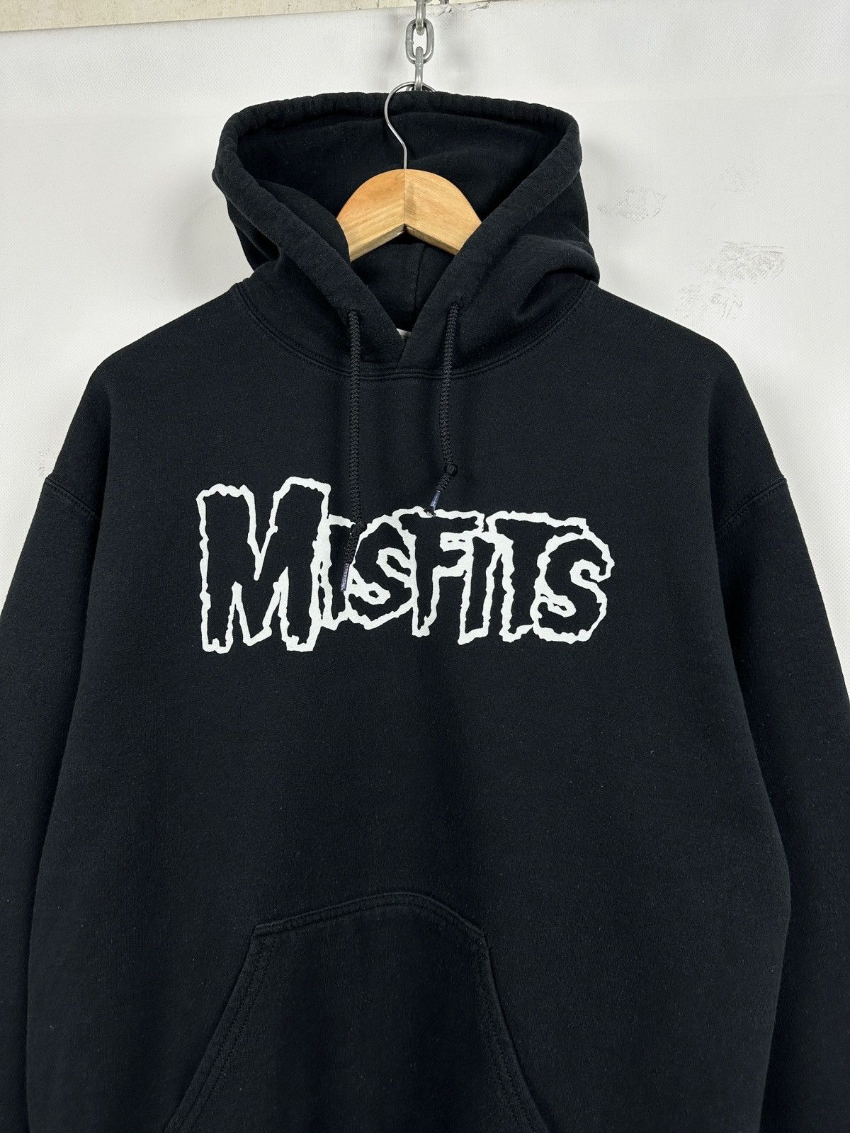Band Tees 2016 Misfits Crimson Ghost Punk Rock Band Hoodie Size US M / EU 48-50 / 2 - 9 Thumbnail