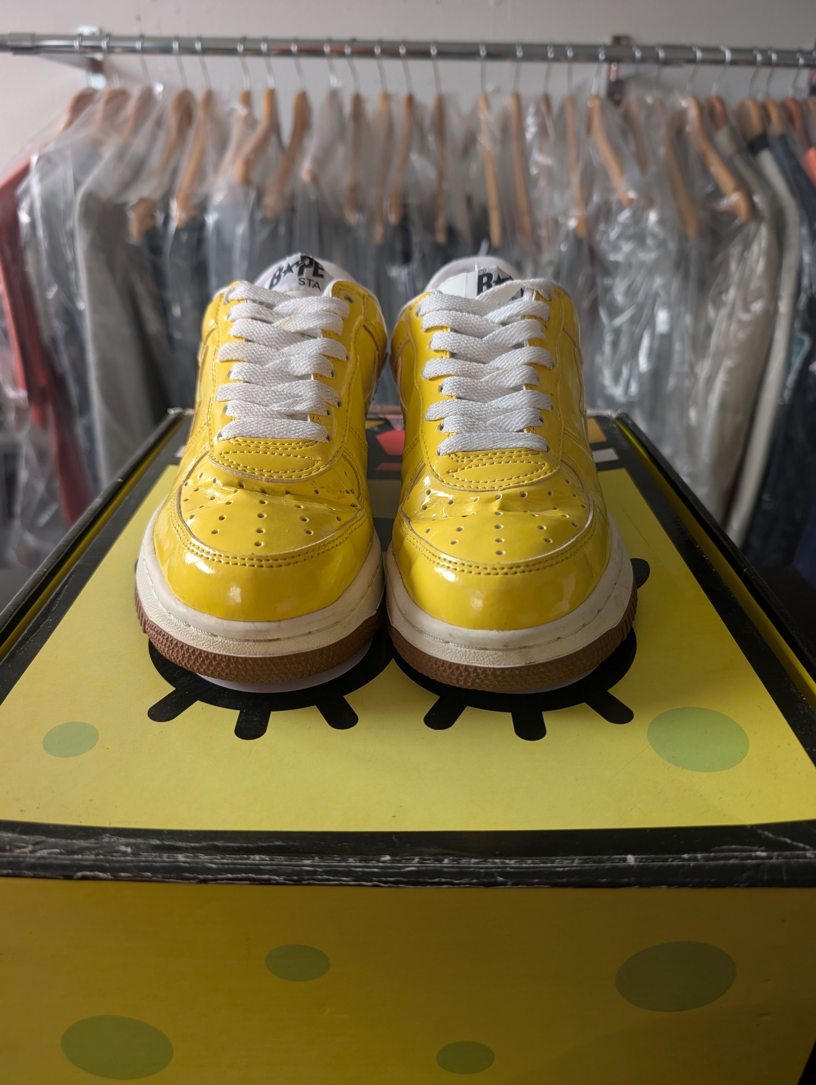 Bape Bapesta x SpongeBob Size US 7 / EU 40 - 2 Thumbnail