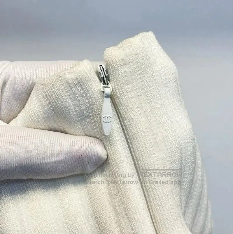 Chanel Chanel White Cotton Blend Women's Skirt . Size 22" - 3 Thumbnail