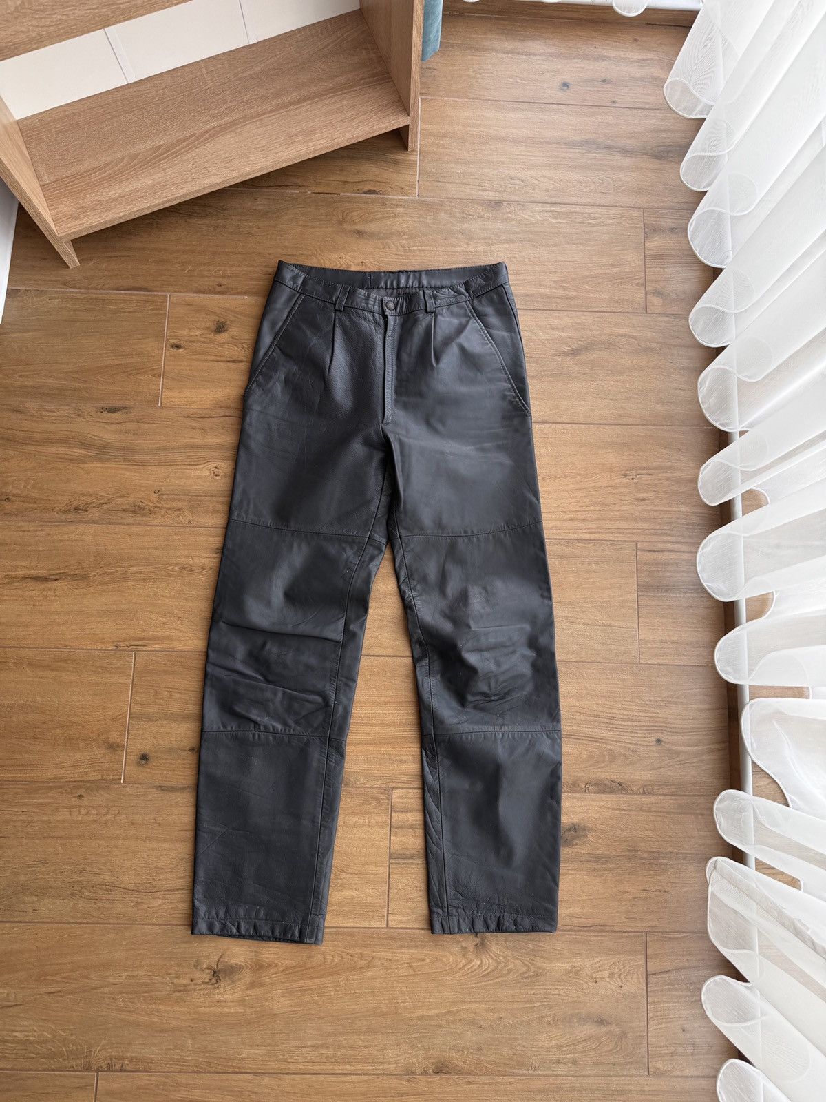 Dainese × Genuine Leather × Vintage Vintage Dainese Streetwear Leather Moto W' Pants Size 25" / US 0 / IT 36 - 1 Thumbnail