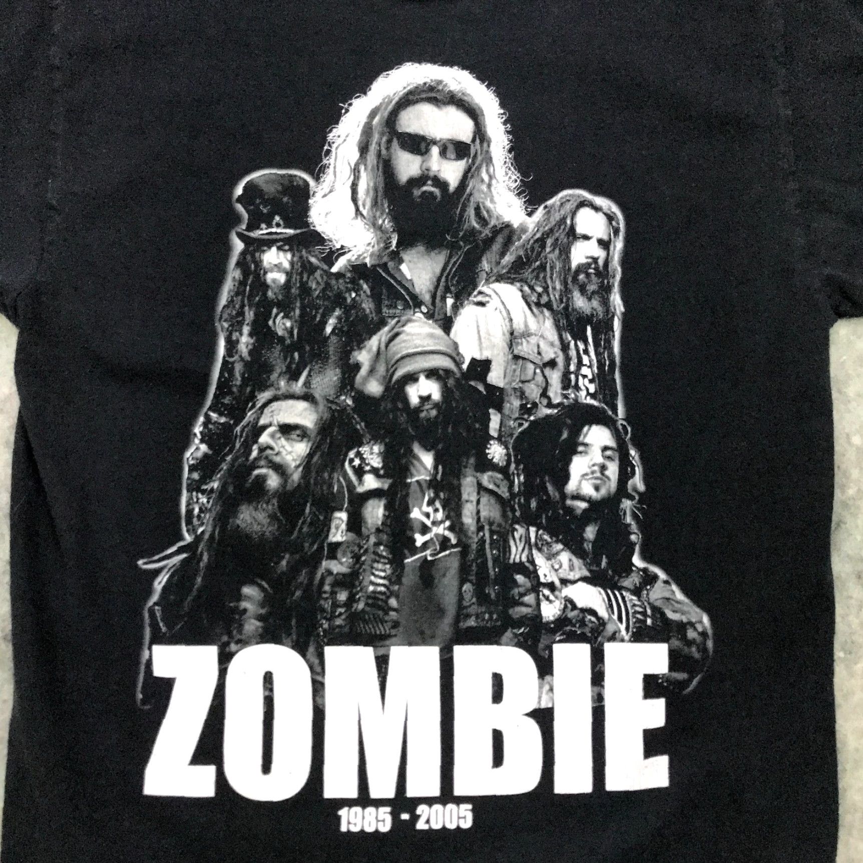 Anvil VINTAGE Rob Zombie T-Shirt Mens Medium Black 20 Years Tour 1985-2005 Band Rock Concert Tee Size US M / EU 48-50 / 2 - 2 Thumbnail