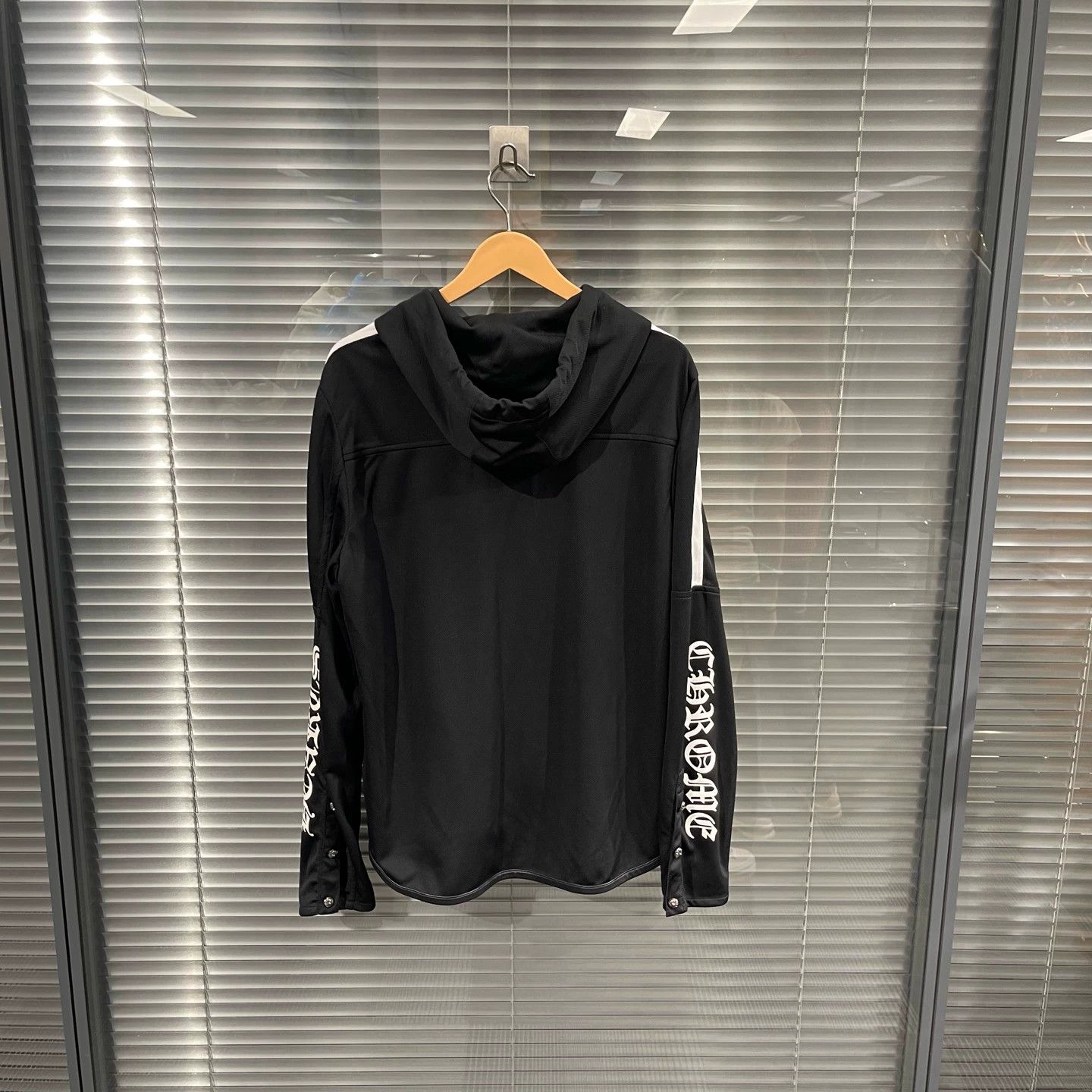 Chrome Hearts Chrome Hearts Rare Nylon Hoodie w/ Arm Vedic Cross M 99New Size US M / EU 48-50 / 2 - 2 Thumbnail