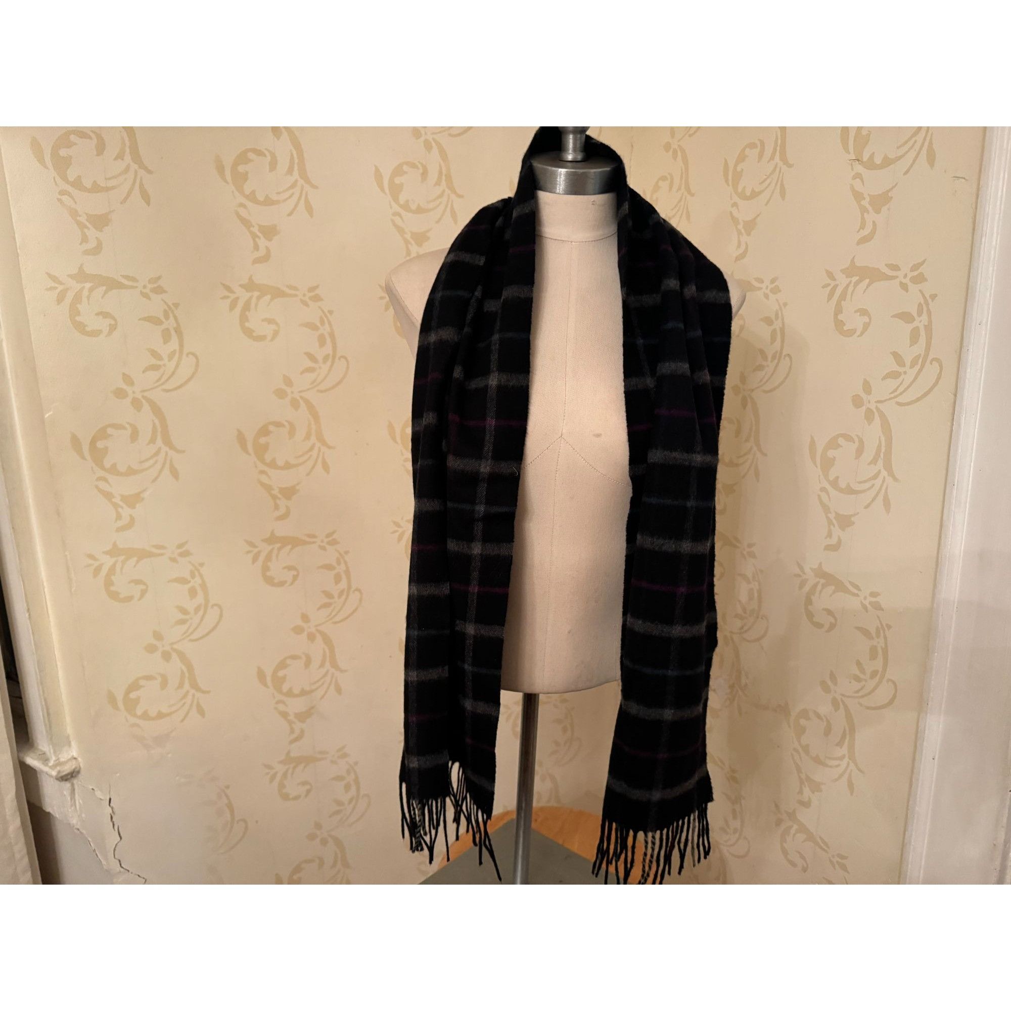 Burberry Men's Vintage Burberrys Christmas Scarf Scotland Cashmere Pl Size ONE SIZE - 2 Thumbnail