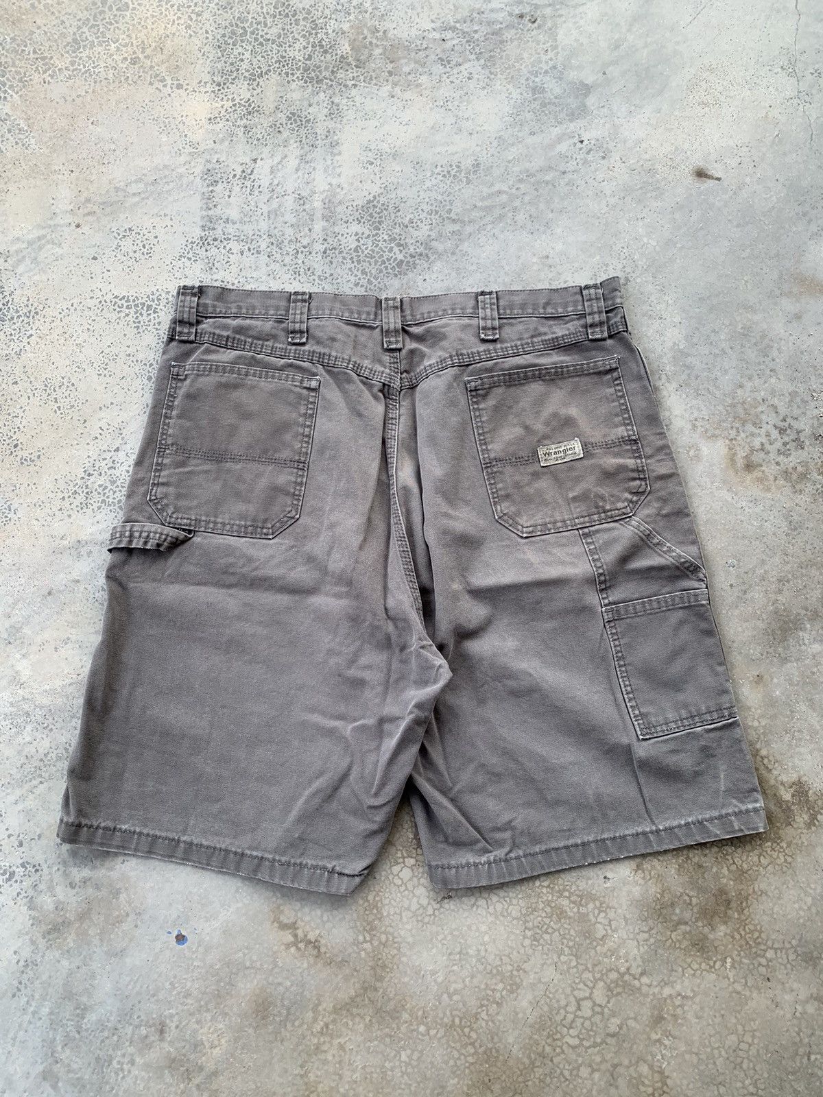 Wrangler 🔥 Wrangler Carpenter Multipocket Short Pants Workwear Size US 38 / EU 54 - 2 Thumbnail