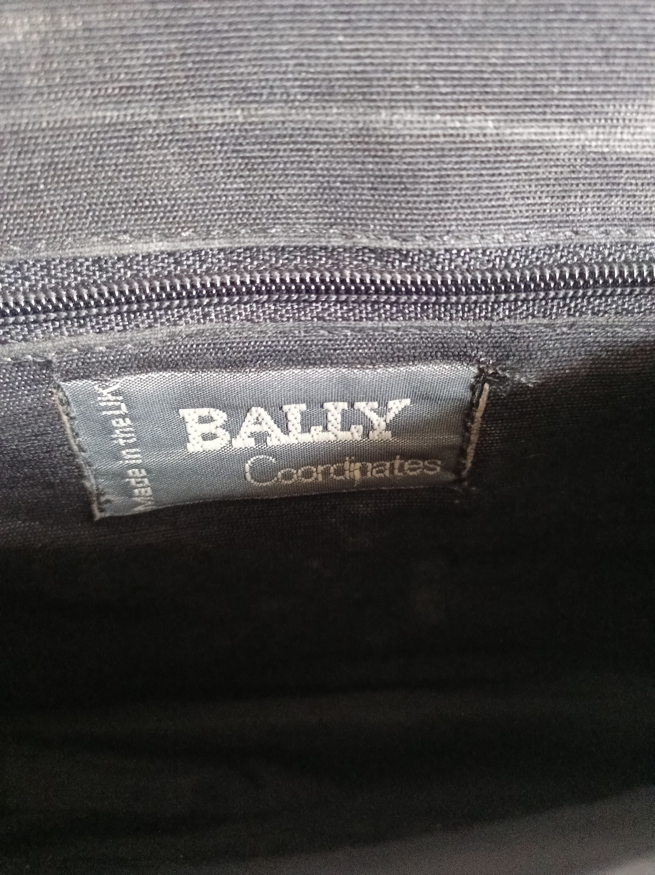 Bally BALLY Black Suede Leather Crossbody Shoulder Bag Size ONE SIZE - 9 Thumbnail